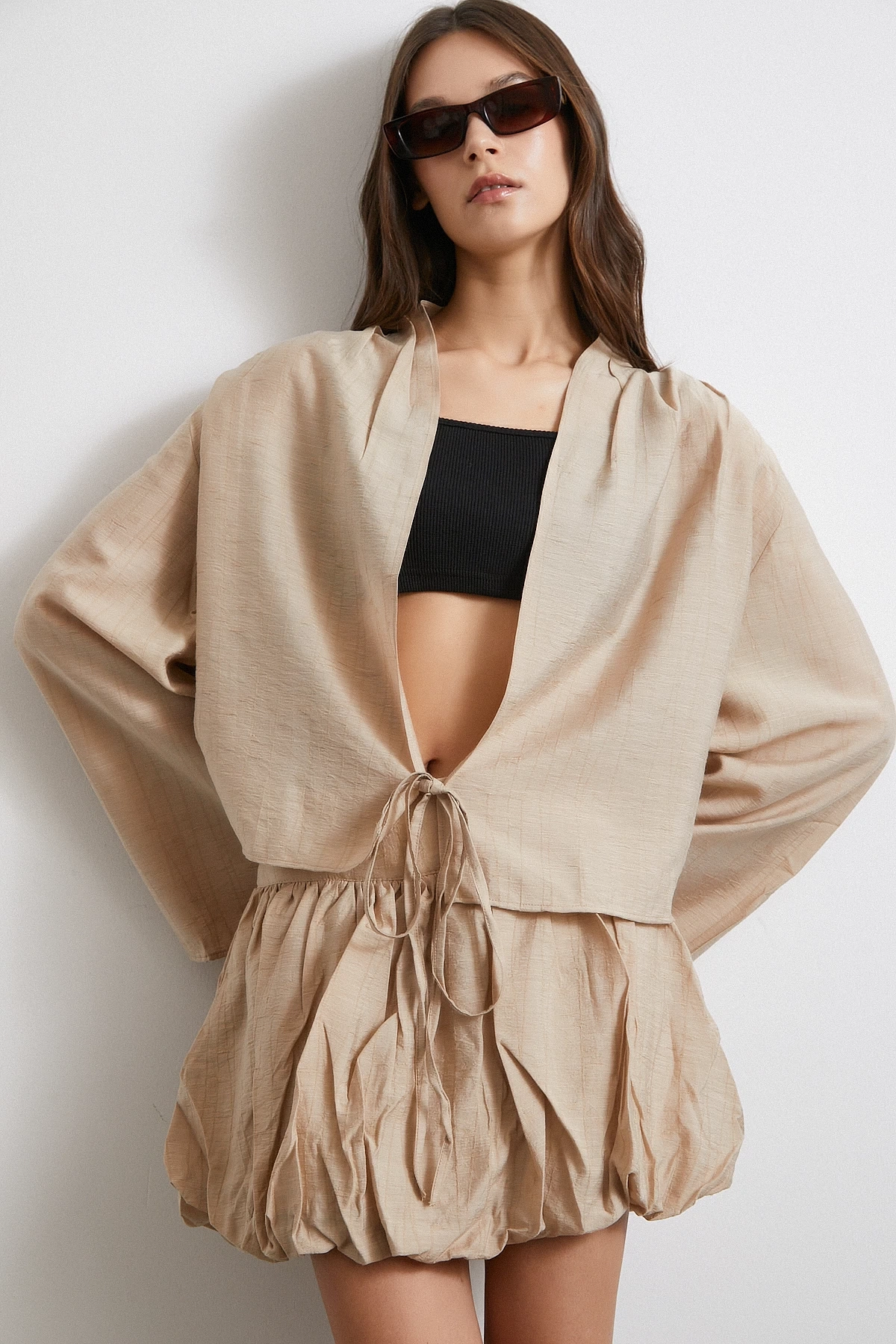 Geniş Kol Önden Bağlamalı Bluz Bej