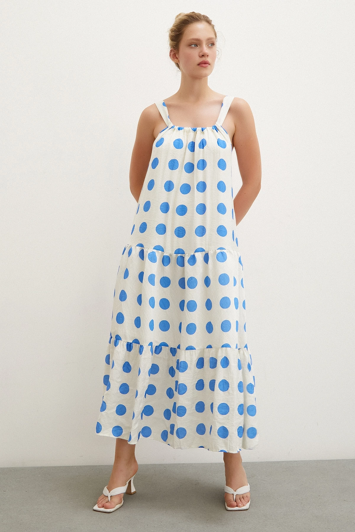 Askılı Puanlı Elbise Beyaz