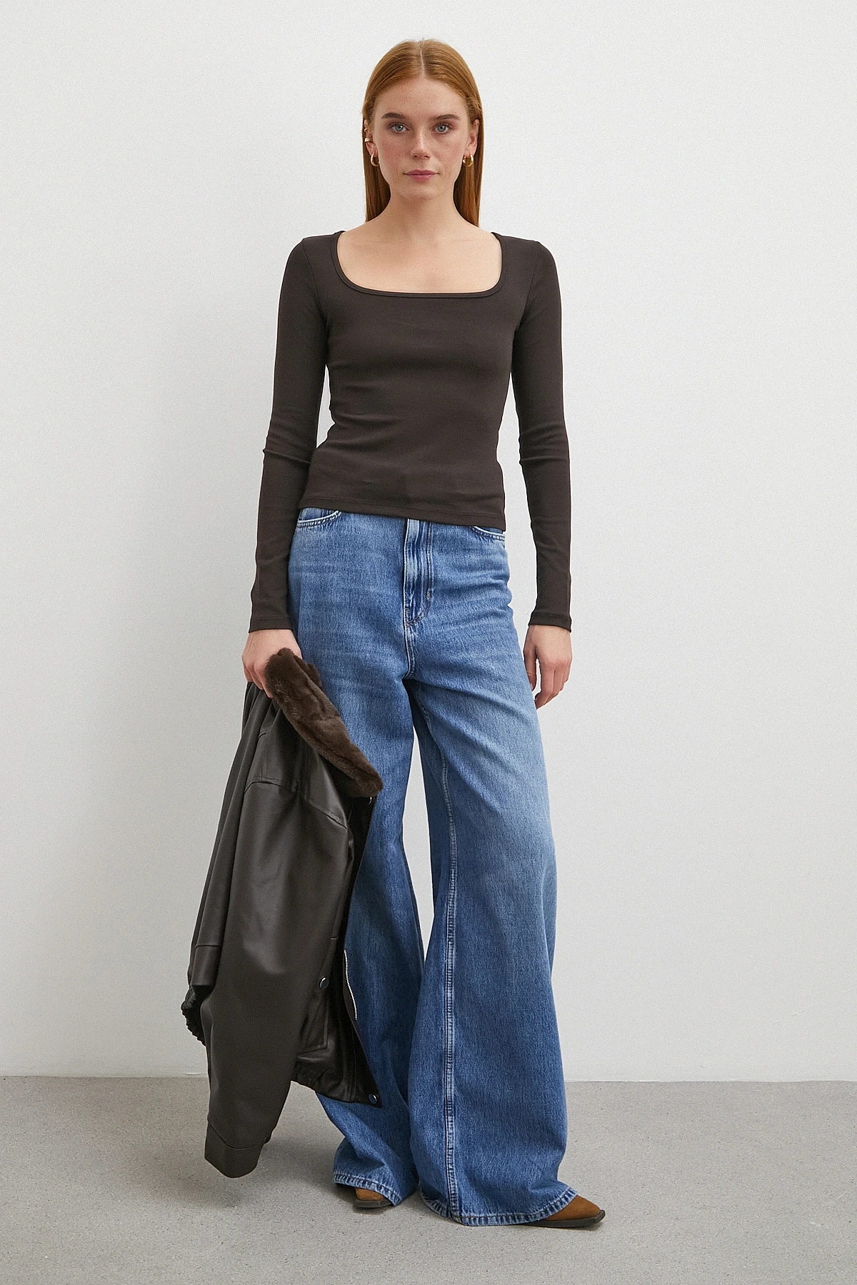 Uzun Kol Kare Yaka Bluz Kahve