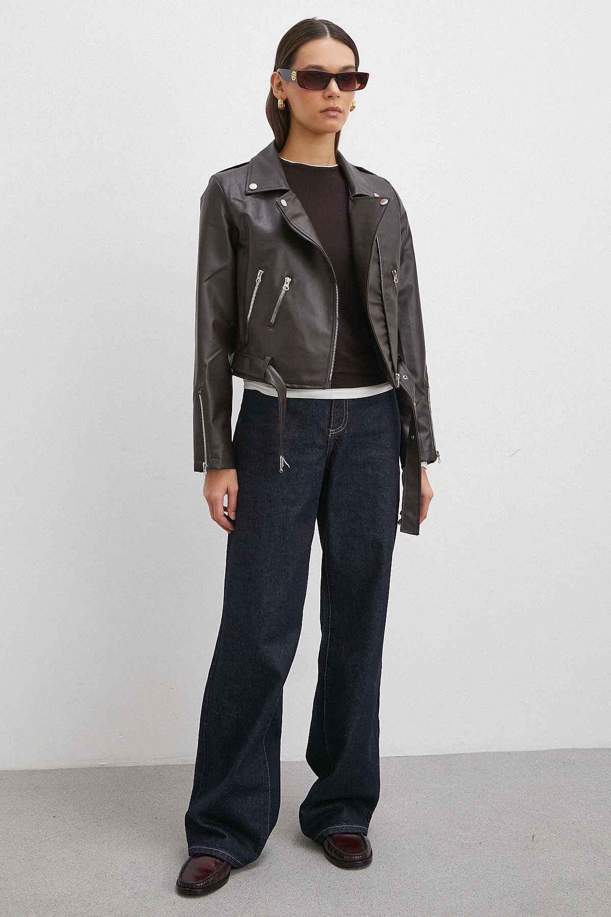 Beli Kemerli Fermuarlı Deri Ceket Kahve