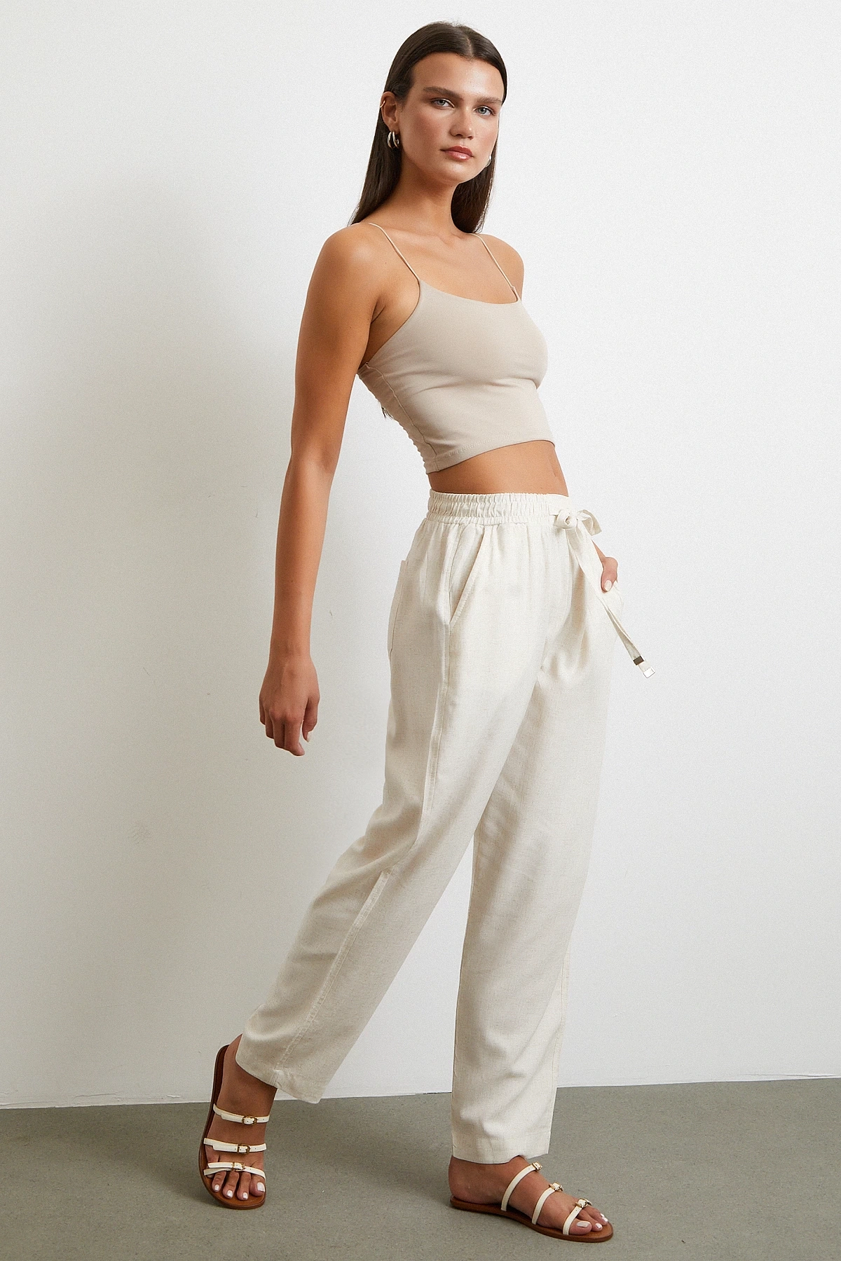 Beli Lastikli Klasik Pantolon Bej