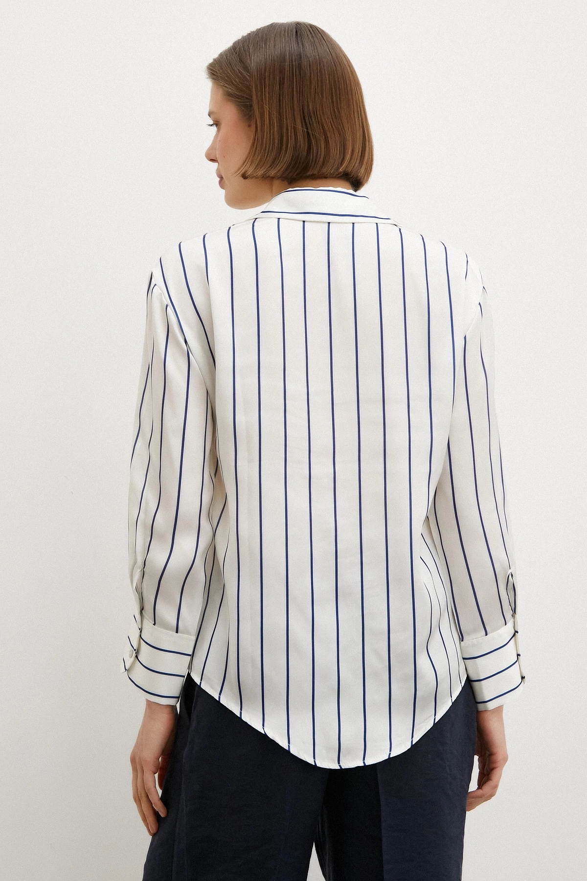 İnce Çizğili Şifon Gömlek Ekru