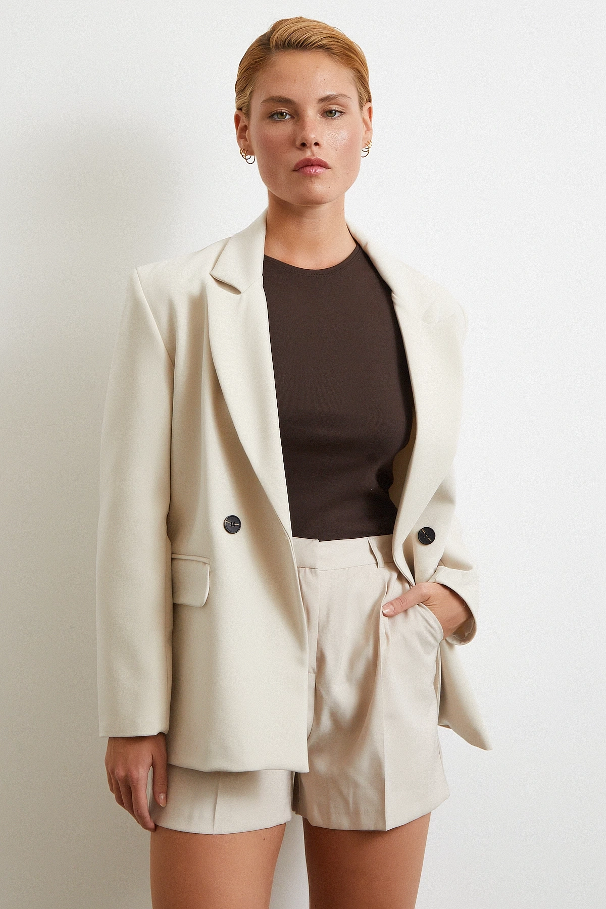 Piliseli Şort Etek Vizon