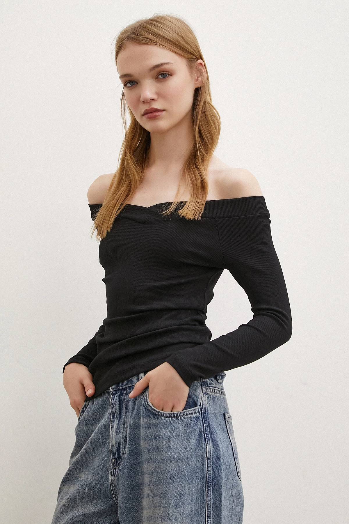 Kayık Yaka Bluz Siyah