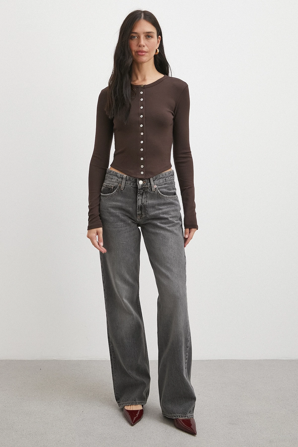 Düğmeli Uzun Kol Bluz Kahve