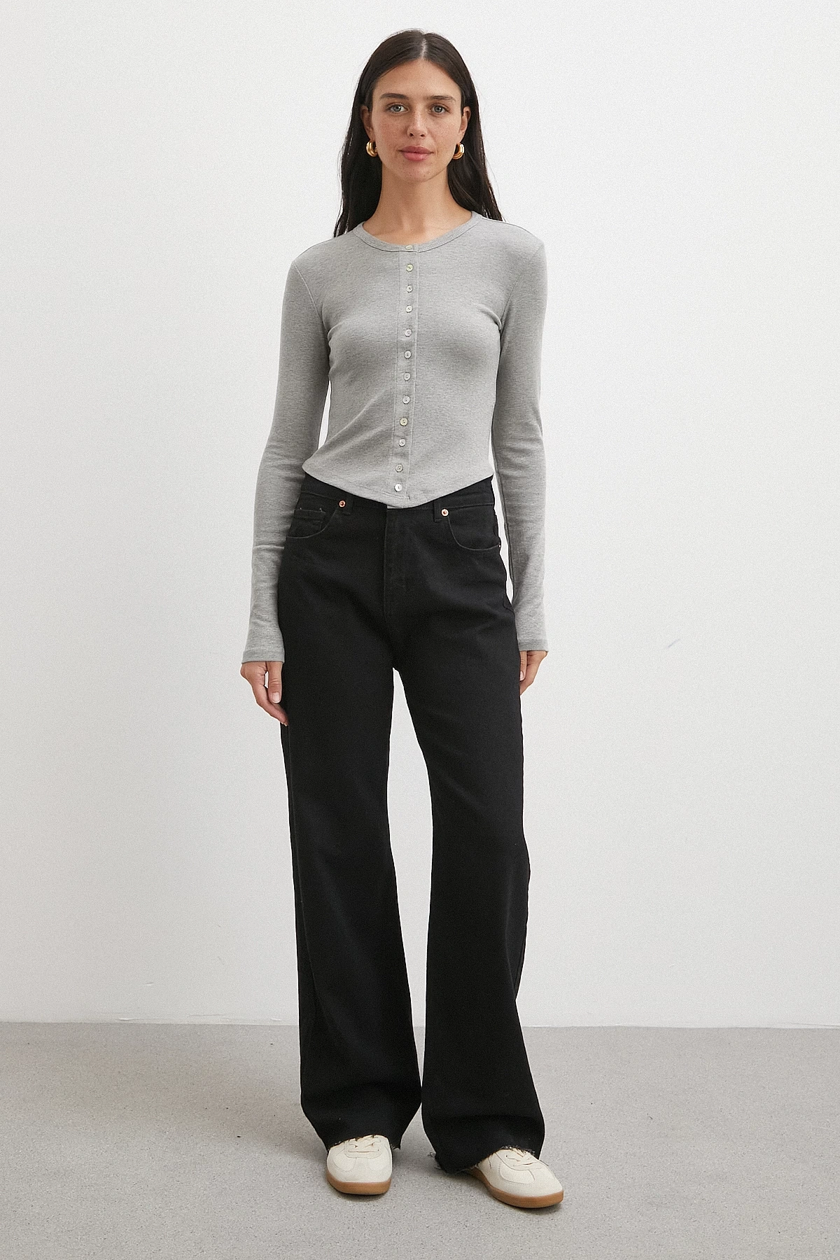 Düğmeli Uzun Kol Bluz Gri