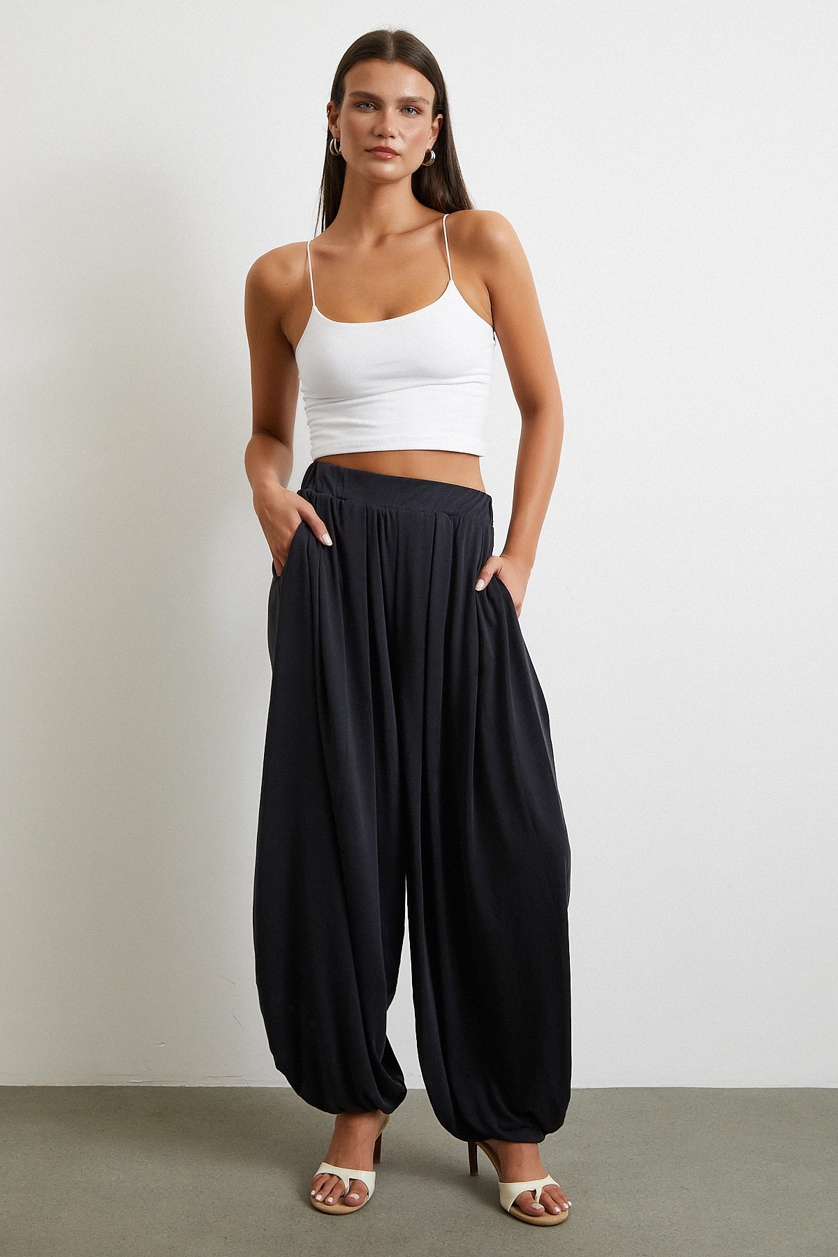 Paça Detaylı Şalvar Pantolon Antirasit