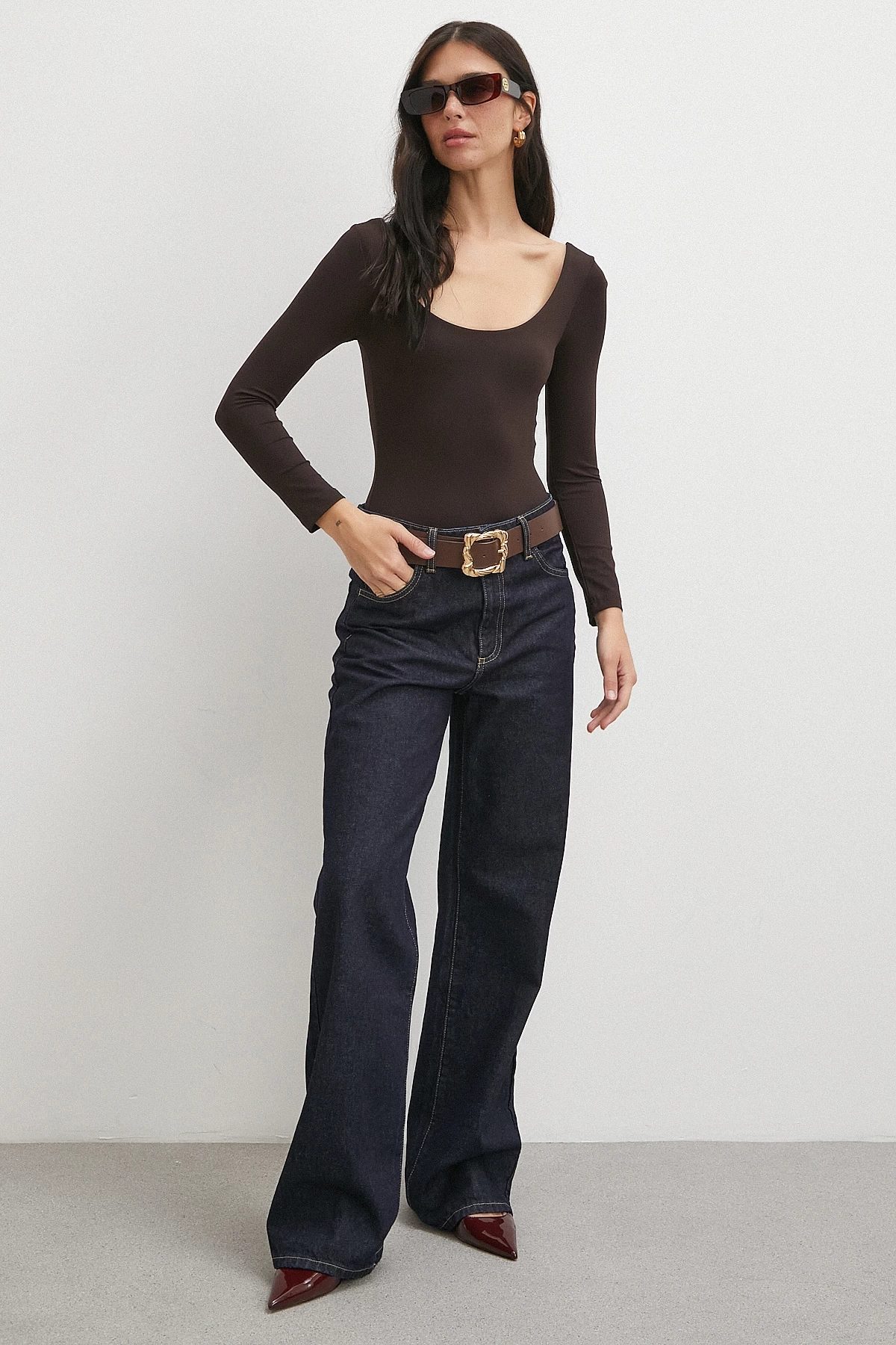 U Yaka Uzun Kollu Çıtçıtlı Bodysuit Kahve