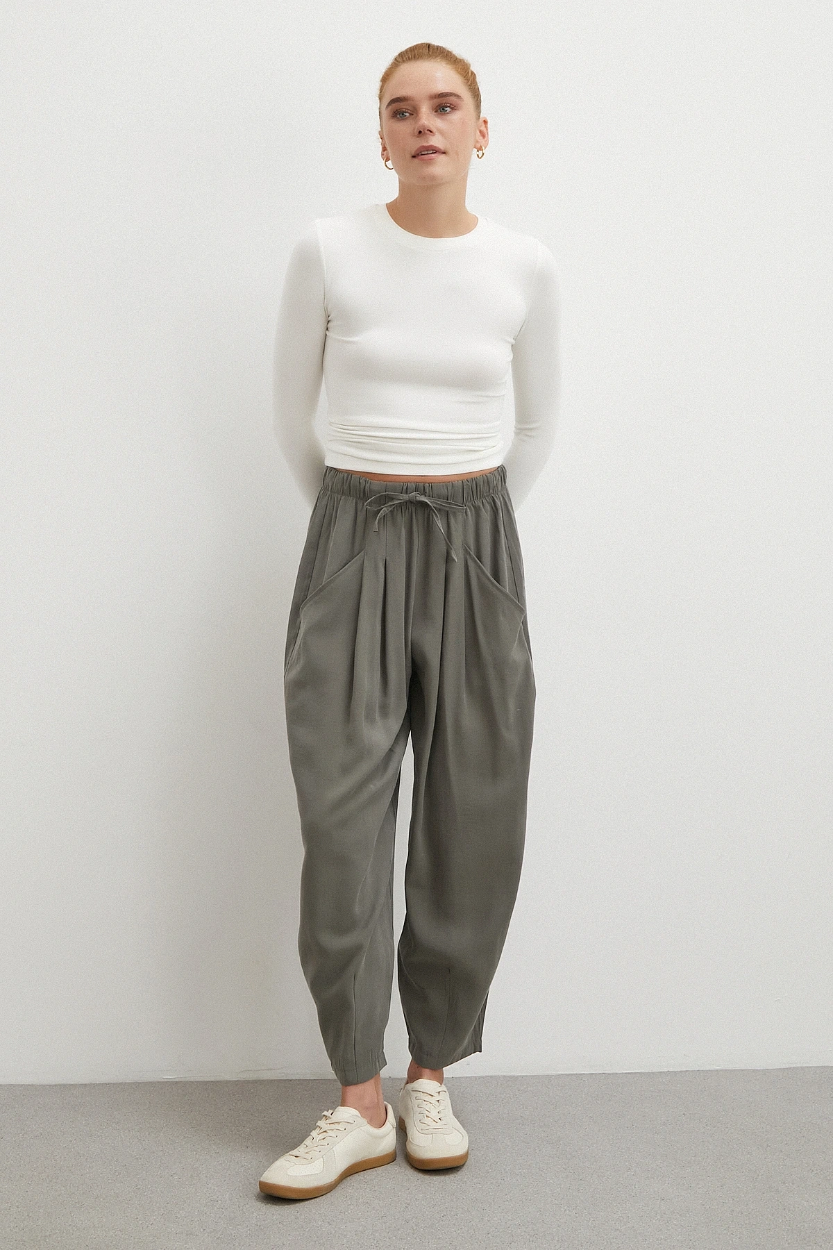 Bağcıklı Beli Lastikli Pileli Pantolon Haki