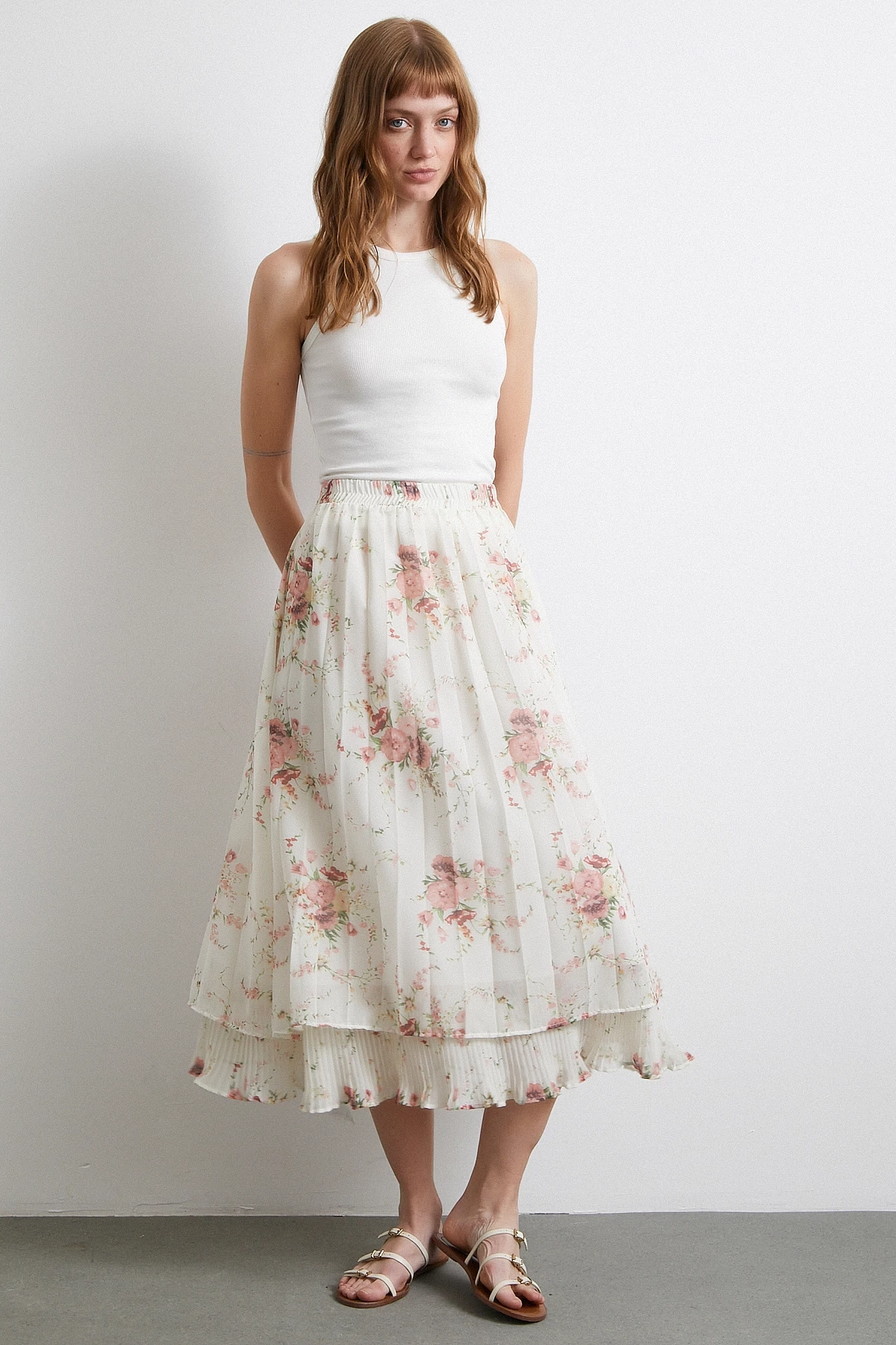 Fırfırlı Piliseli Etek Krem