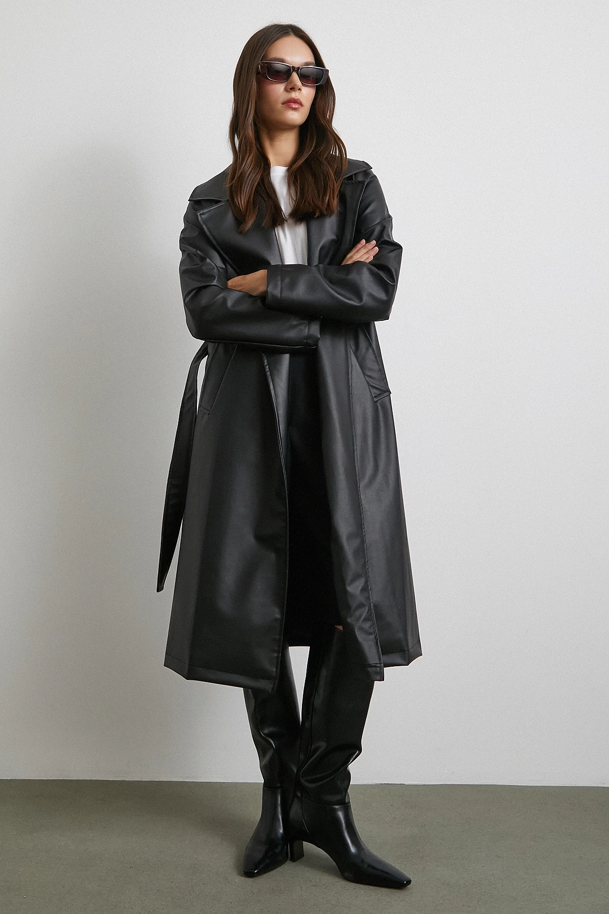 Kuşaklı Deri Pardesü Siyah