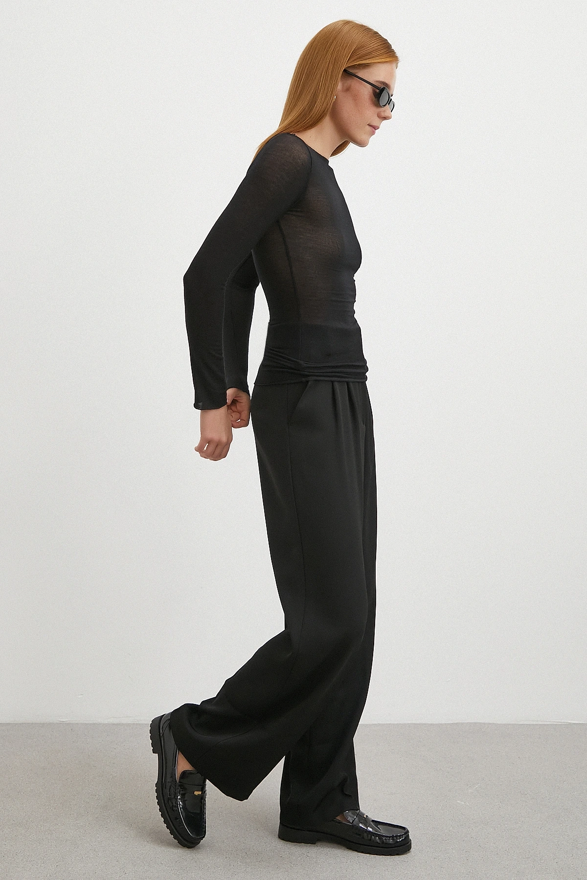 Beli Lastikli Pileli Geniş Paça Pantolon Siyah