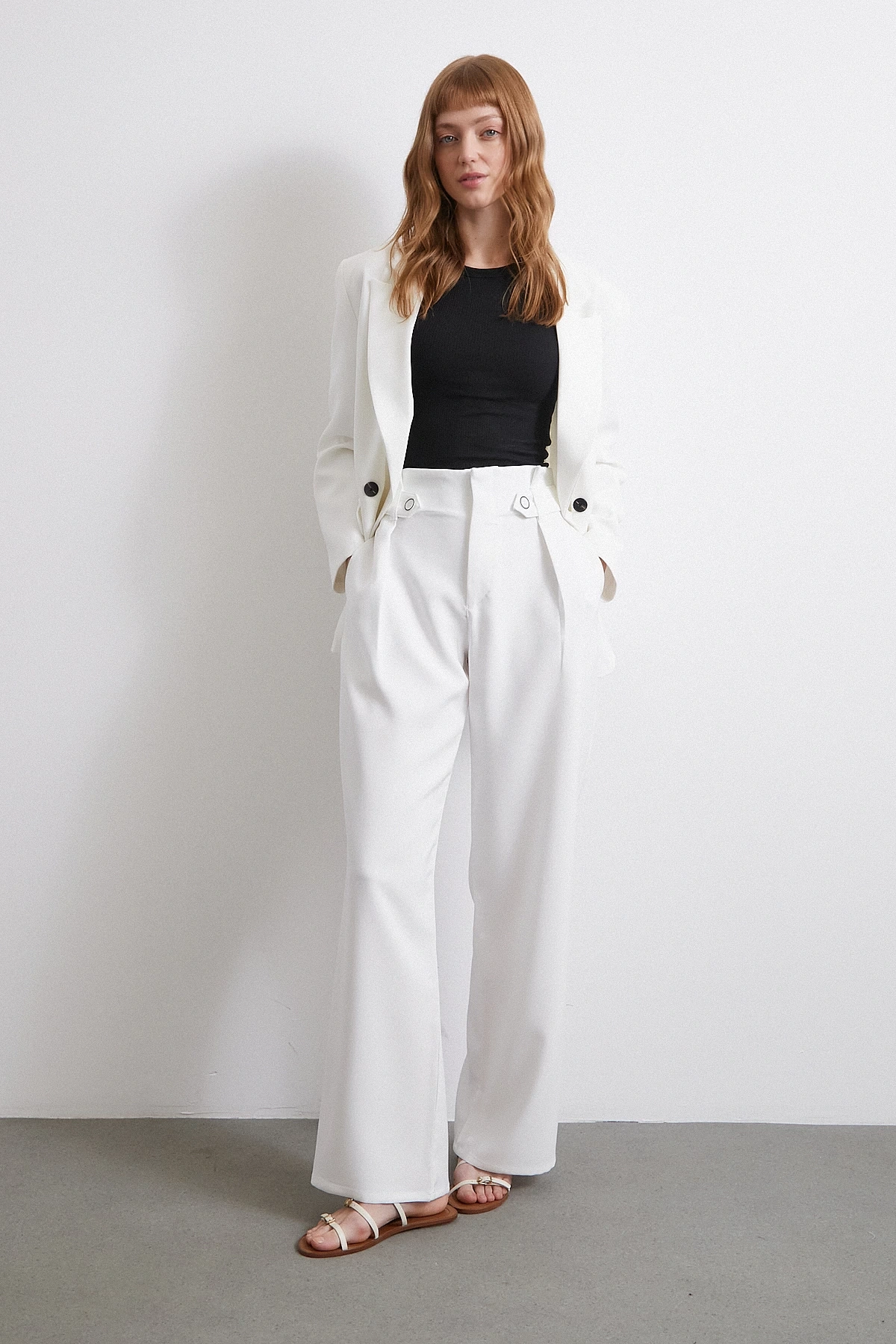 Bel Detaylı Wide Leg Pantolon Ekru