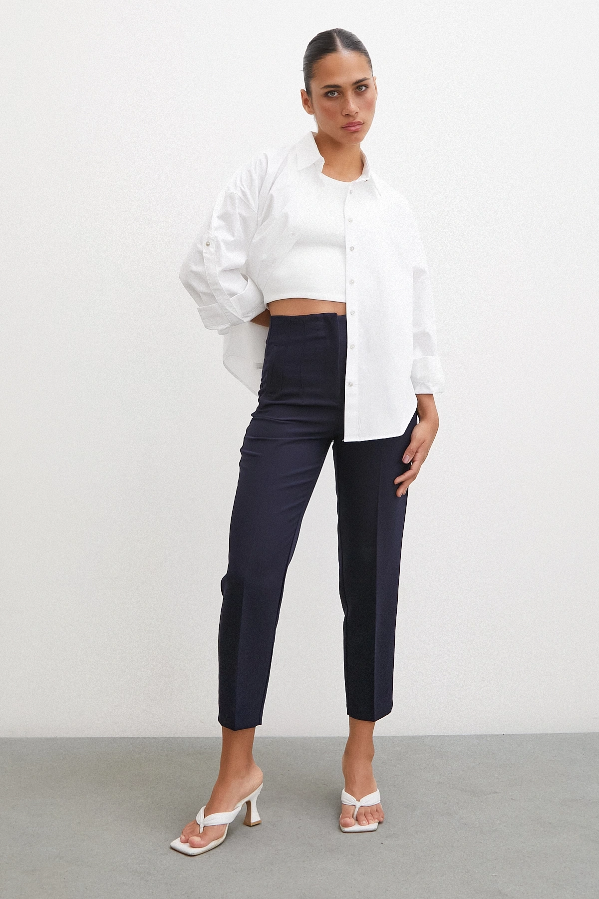 Kol Apoletli Gömlek Beyaz