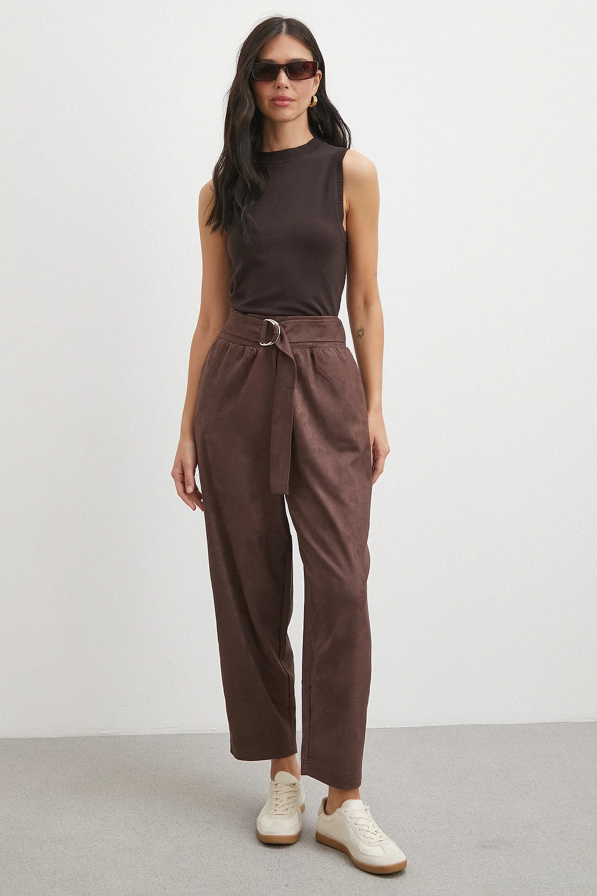 Beli Büzgülü Kemer Tokalı Pantolon Kahve