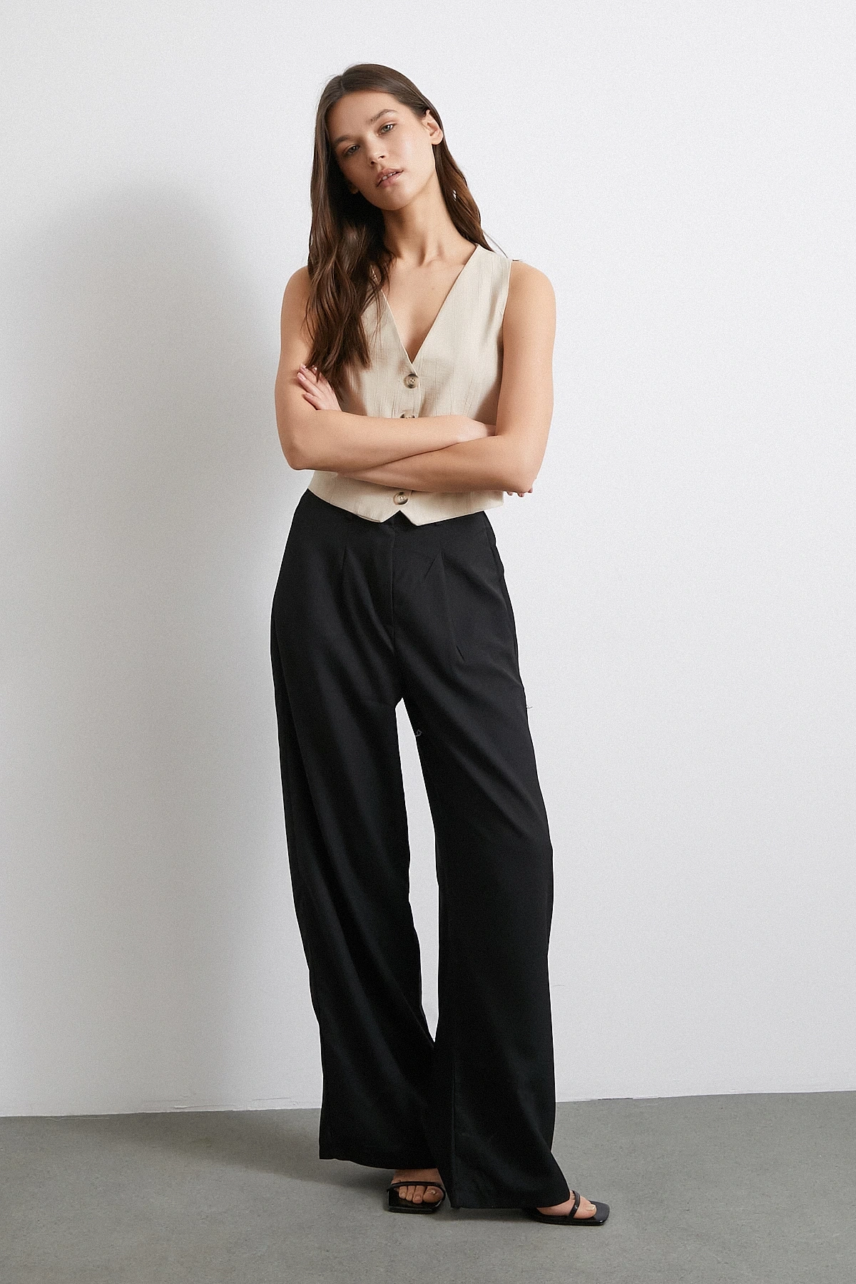 Yüksek Bel Beli Lastikli Geniş Paça Pantolon Siyah