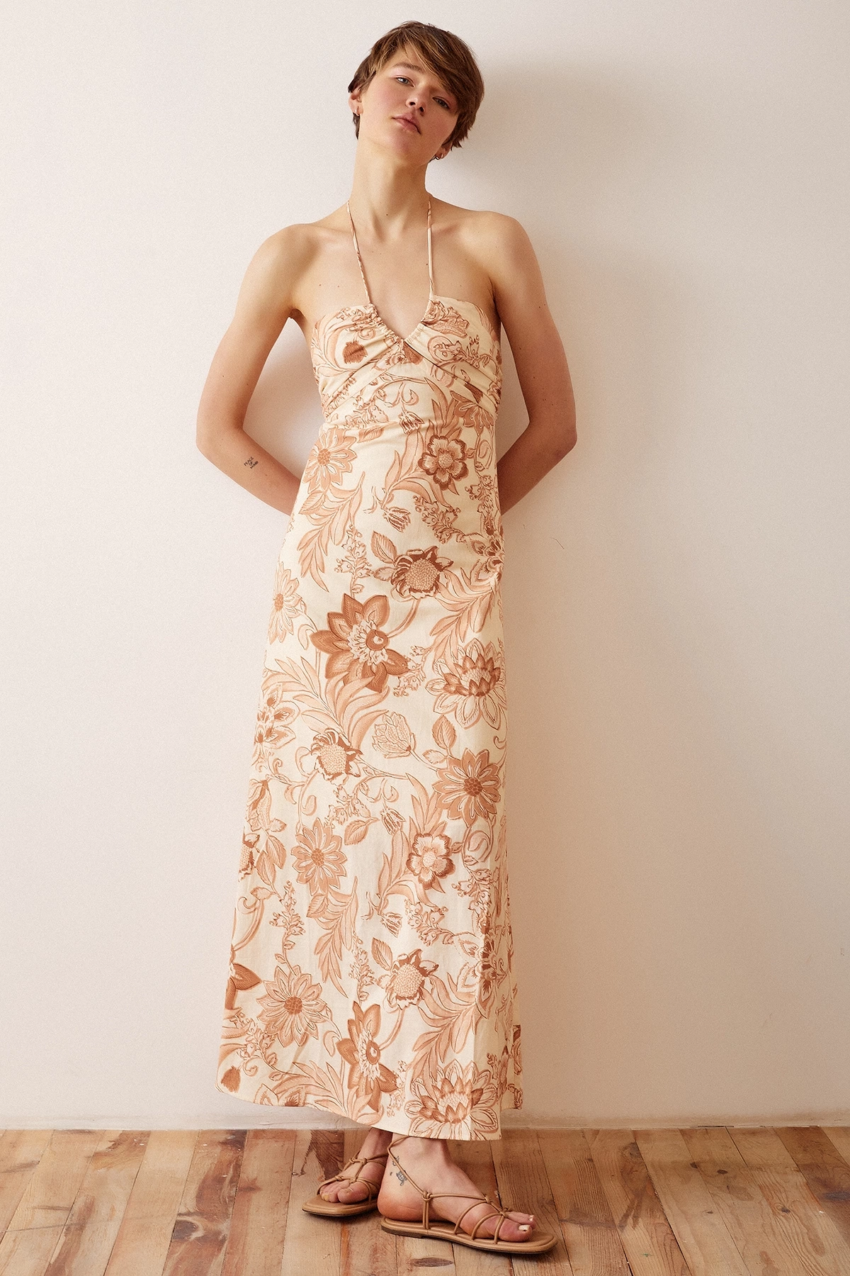 Çiçek Desenli Askılı Elbise Sarı