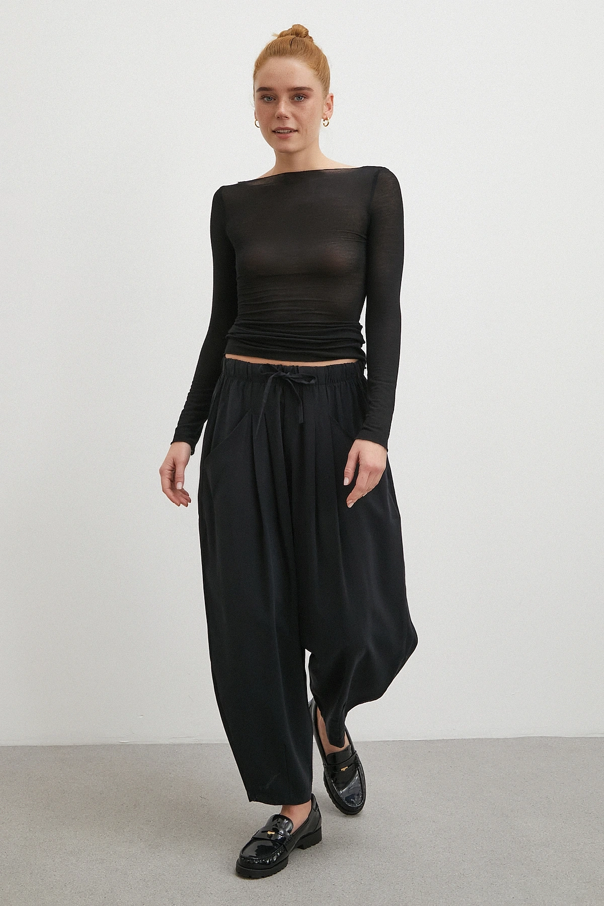 Bağcıklı Beli Lastikli Pileli Pantolon Siyah