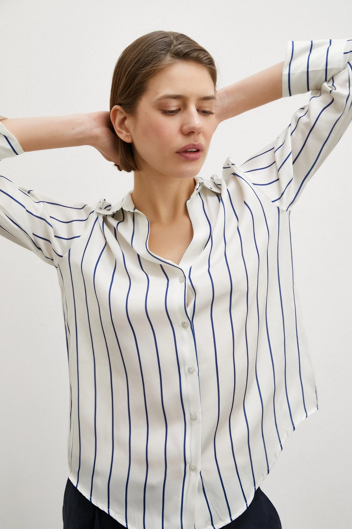 İnce Çizğili Şifon Gömlek Ekru