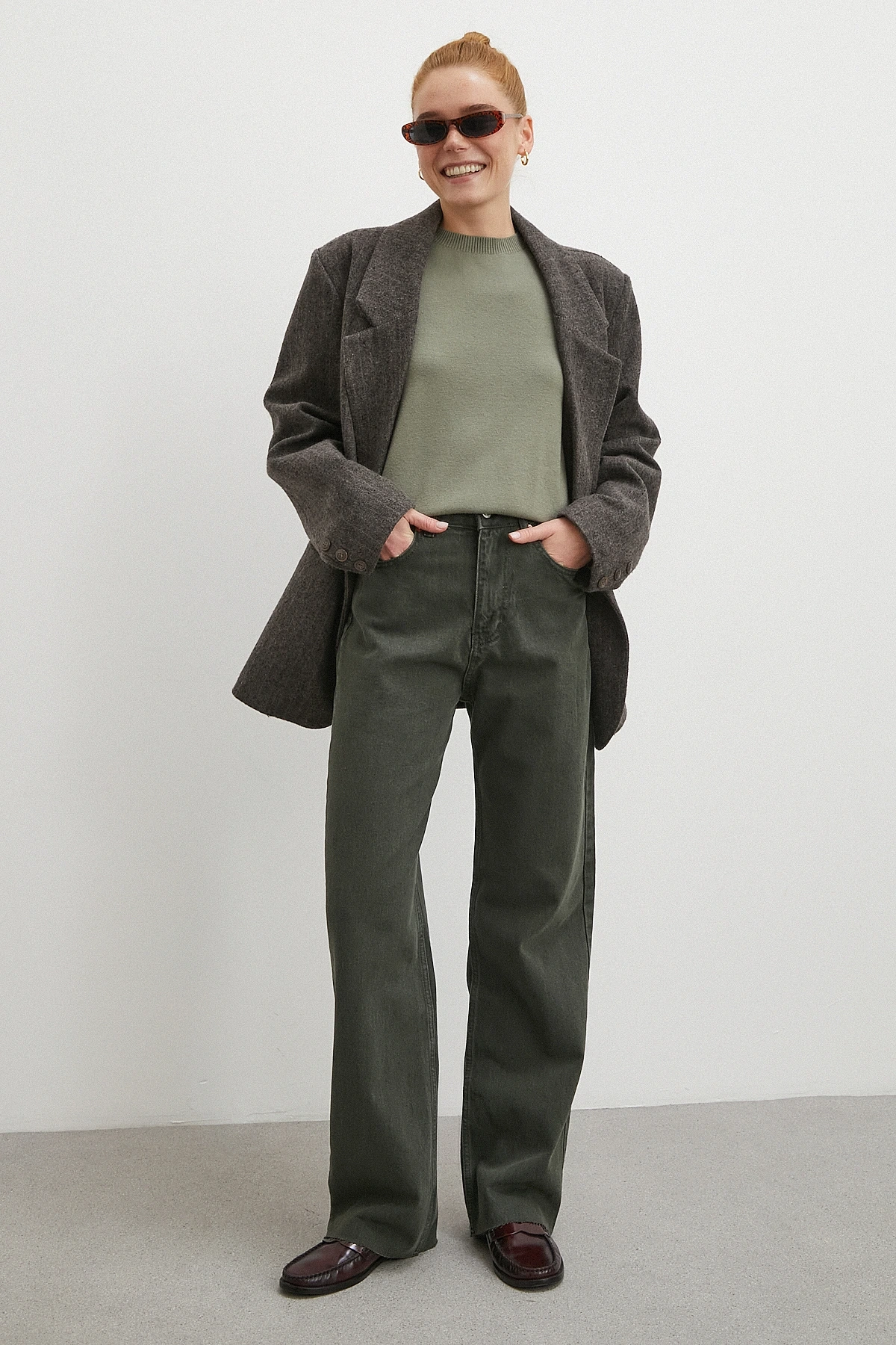 Yüksek Bel Kesik Boru Paça Jean Yeşil