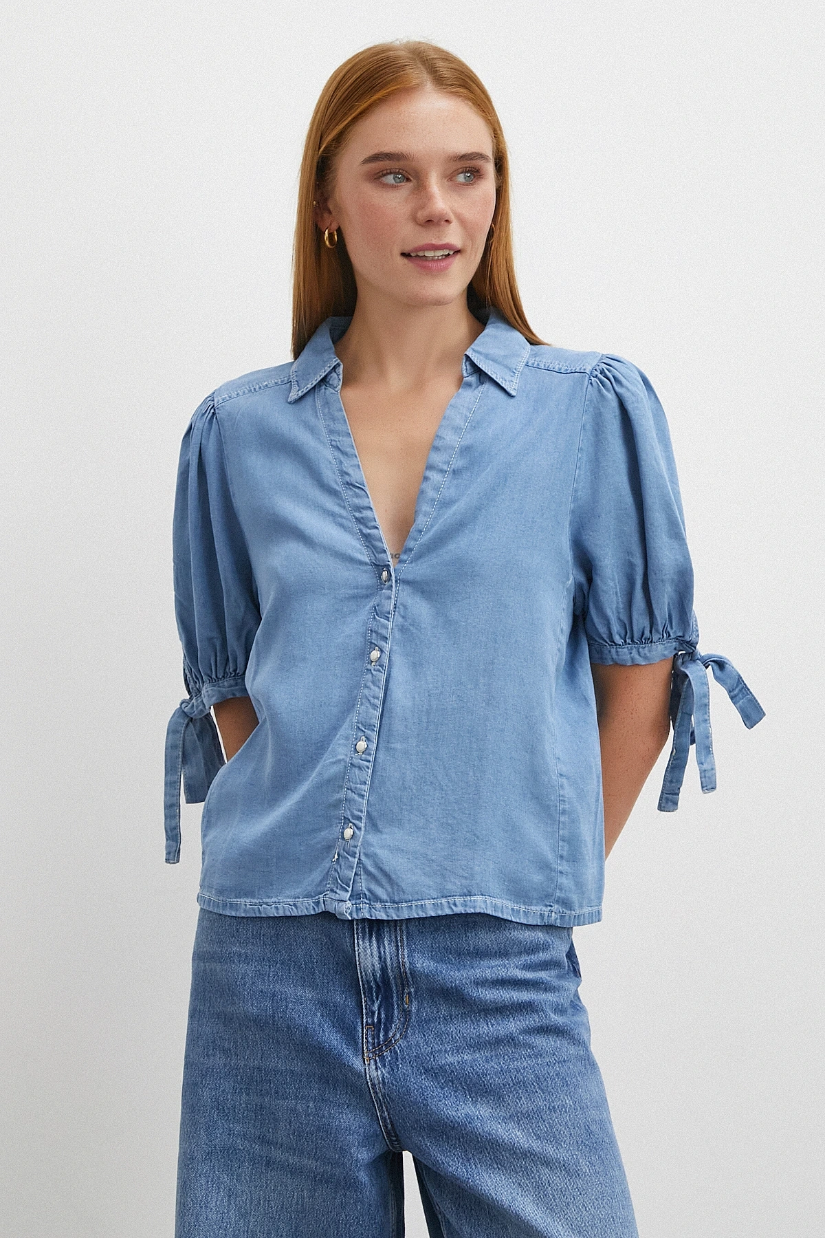 Kısa Kollu Bağcıklı Gömlek Mavi
