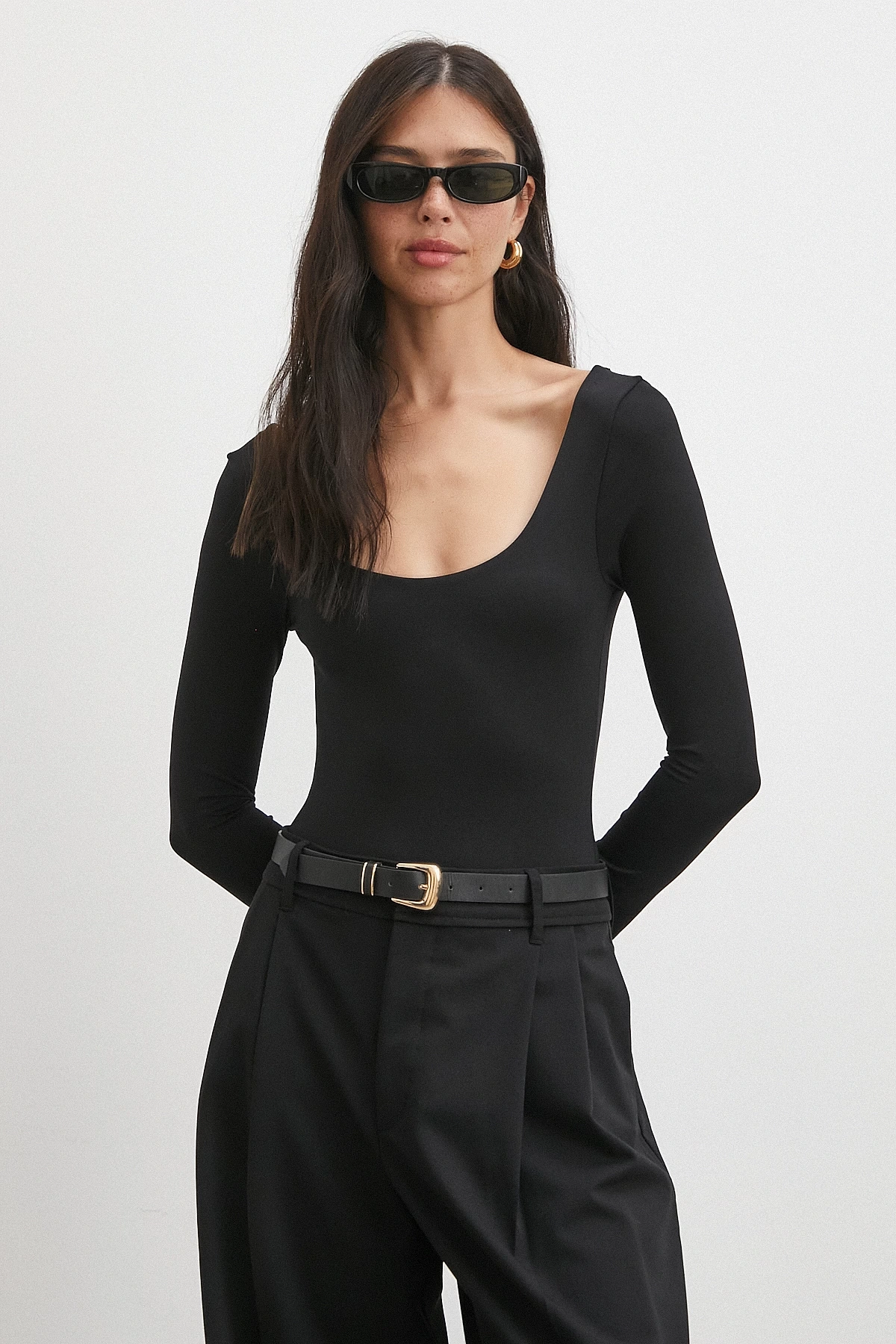 U Yaka Uzun Kollu Çıtçıtlı Bodysuit Siyah