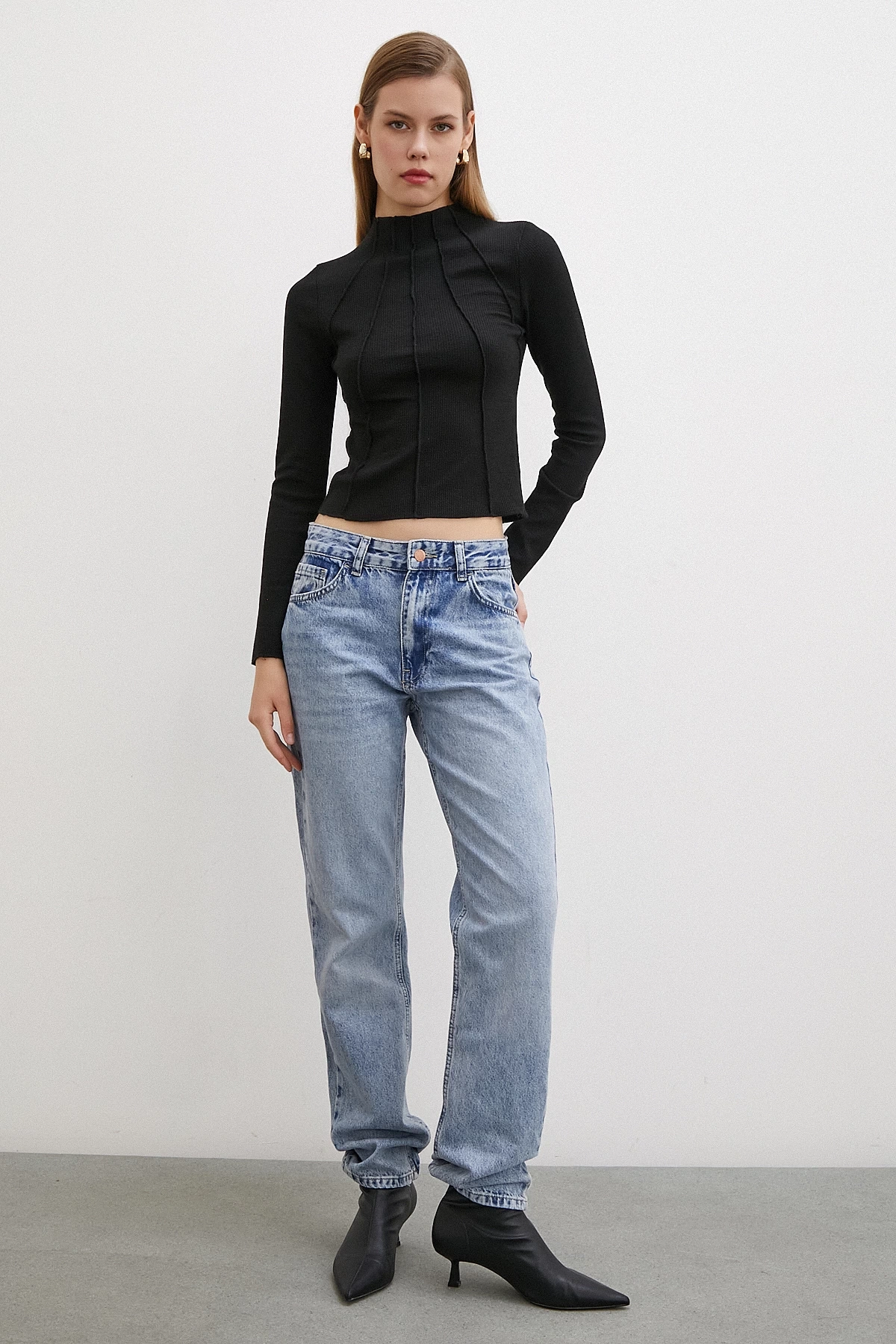 Önü Dikişli Bluz Siyah