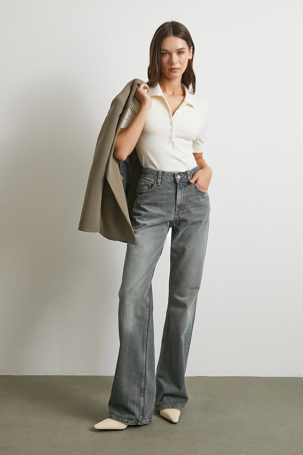 Polo Yaka Düğmeli Kısa Kol Ekru