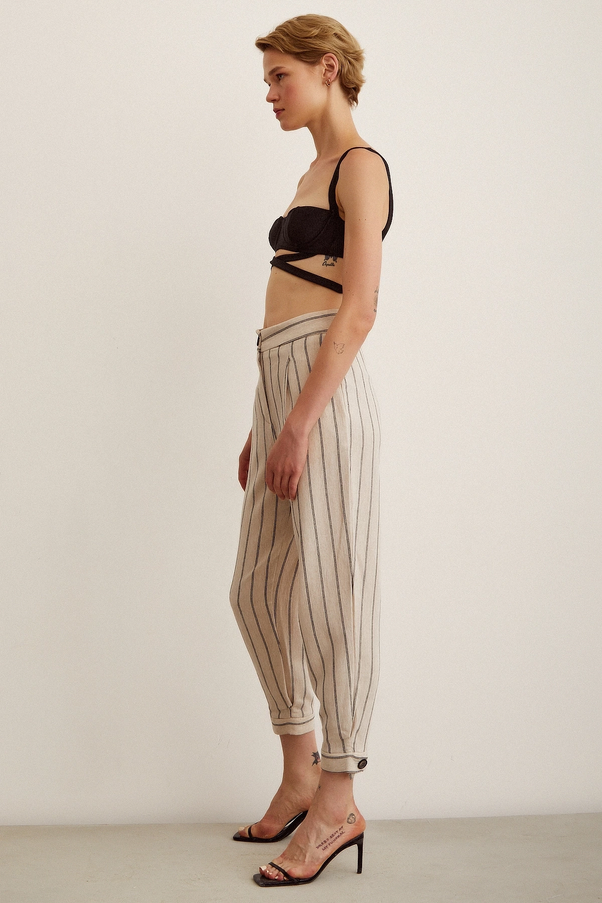 Önü Düğmeli Çizgili Pantolon Çizgili Ekru