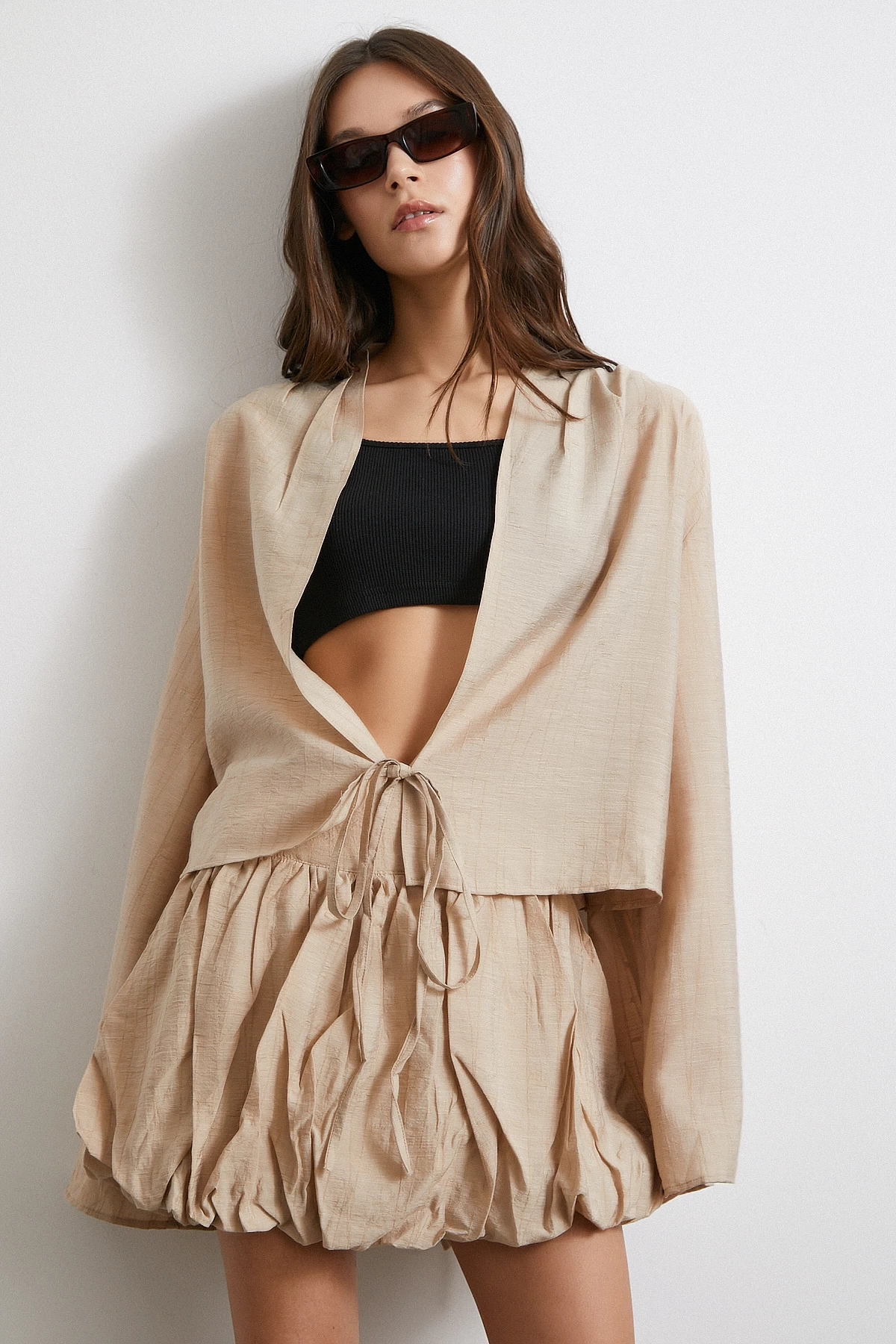 Geniş Kol Önden Bağlamalı Bluz Bej
