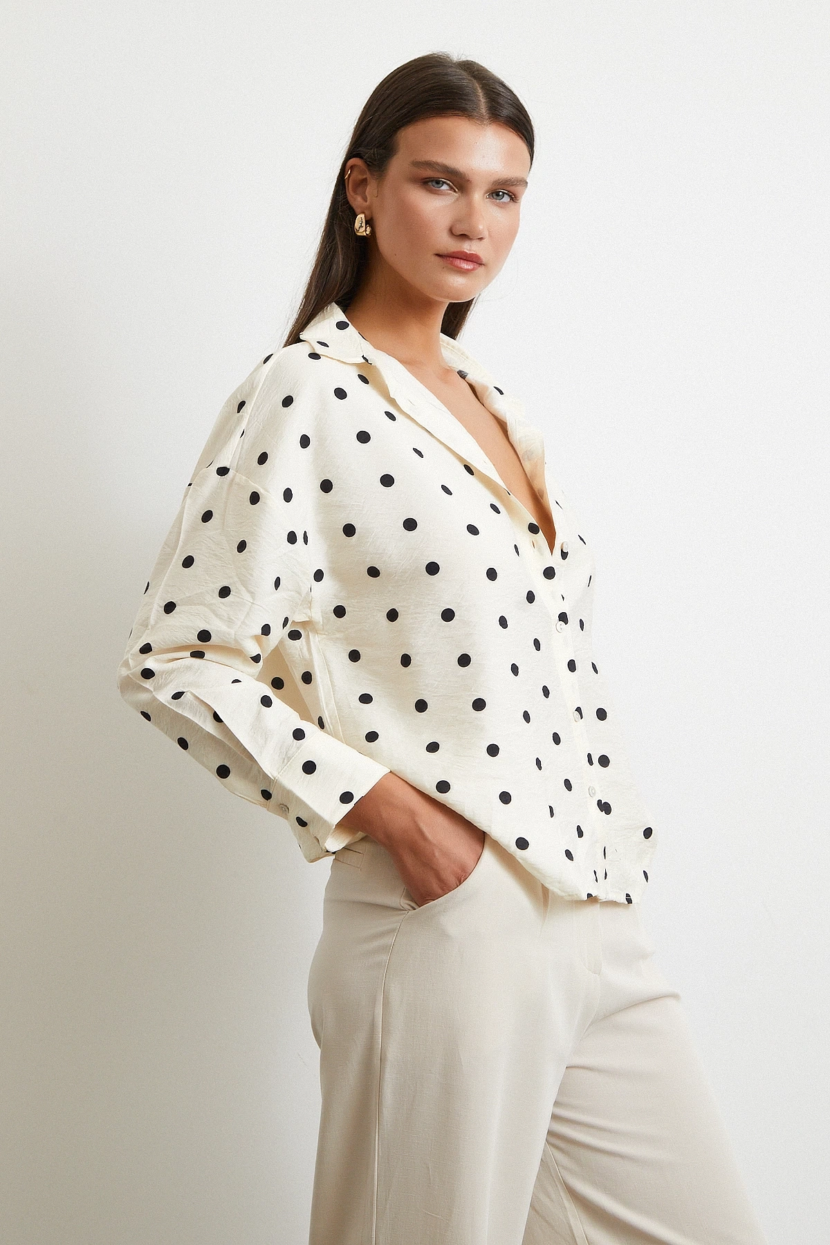 Puantiyeli Oversize Gömlek Siyah