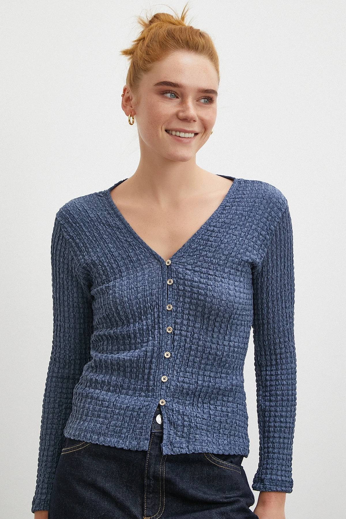 V Yaka Düğmeli Kazak Lacivert