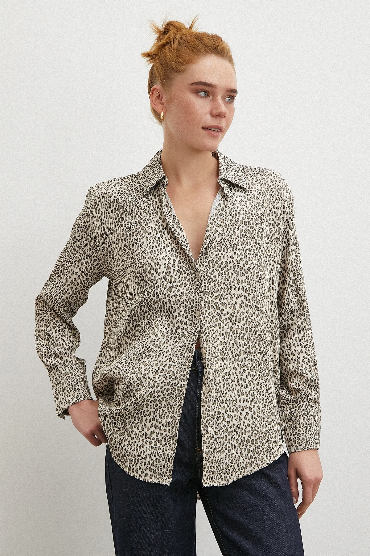 Leopar Desenli Viskon Saten Gömlek Krem