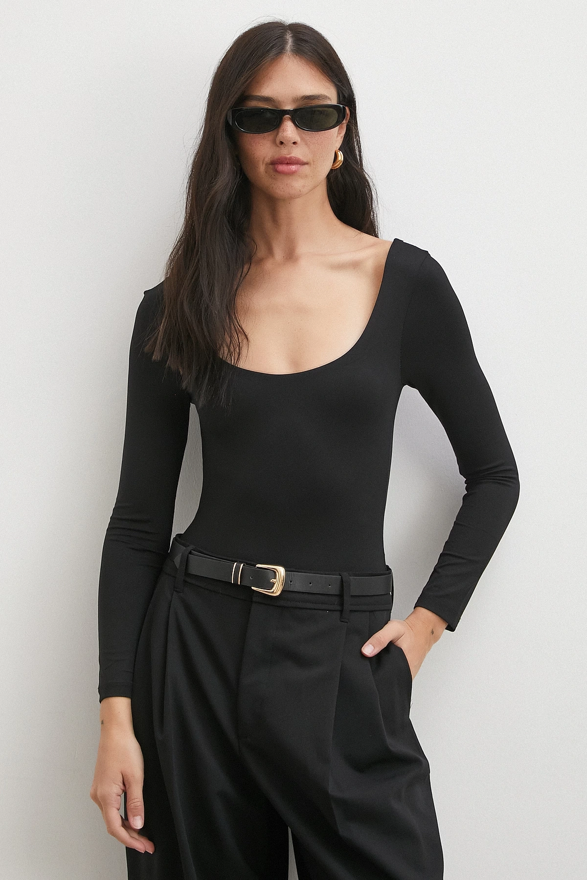 U Yaka Uzun Kollu Çıtçıtlı Bodysuit Siyah