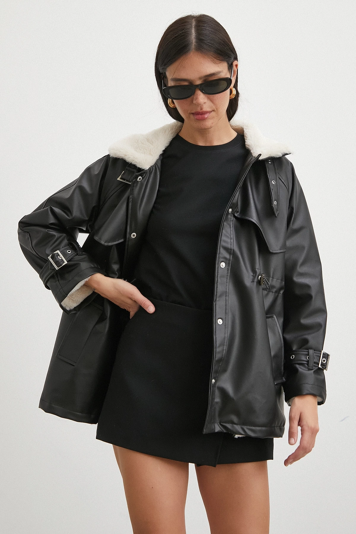 Kürklü Yaka Detaylı Deri Ceket Siyah