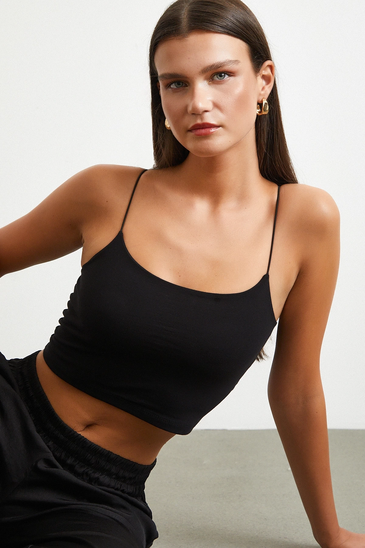 Lastik Askılı Top Siyah