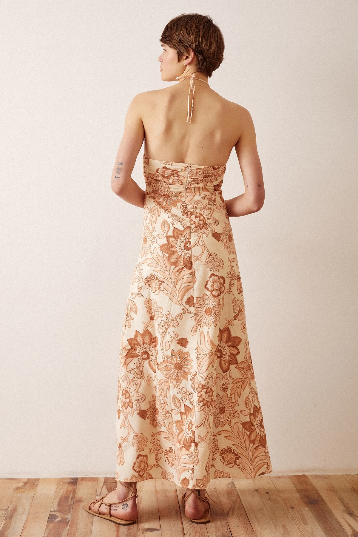 Çiçek Desenli Askılı Elbise Sarı