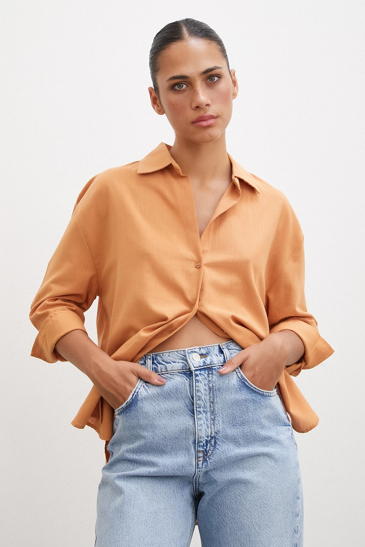 Geniş Manşetli Keten Gömlek Kahve