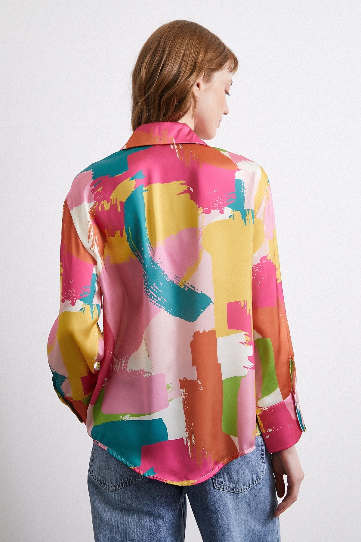 V Yaka Desenli Gömlek Pudra