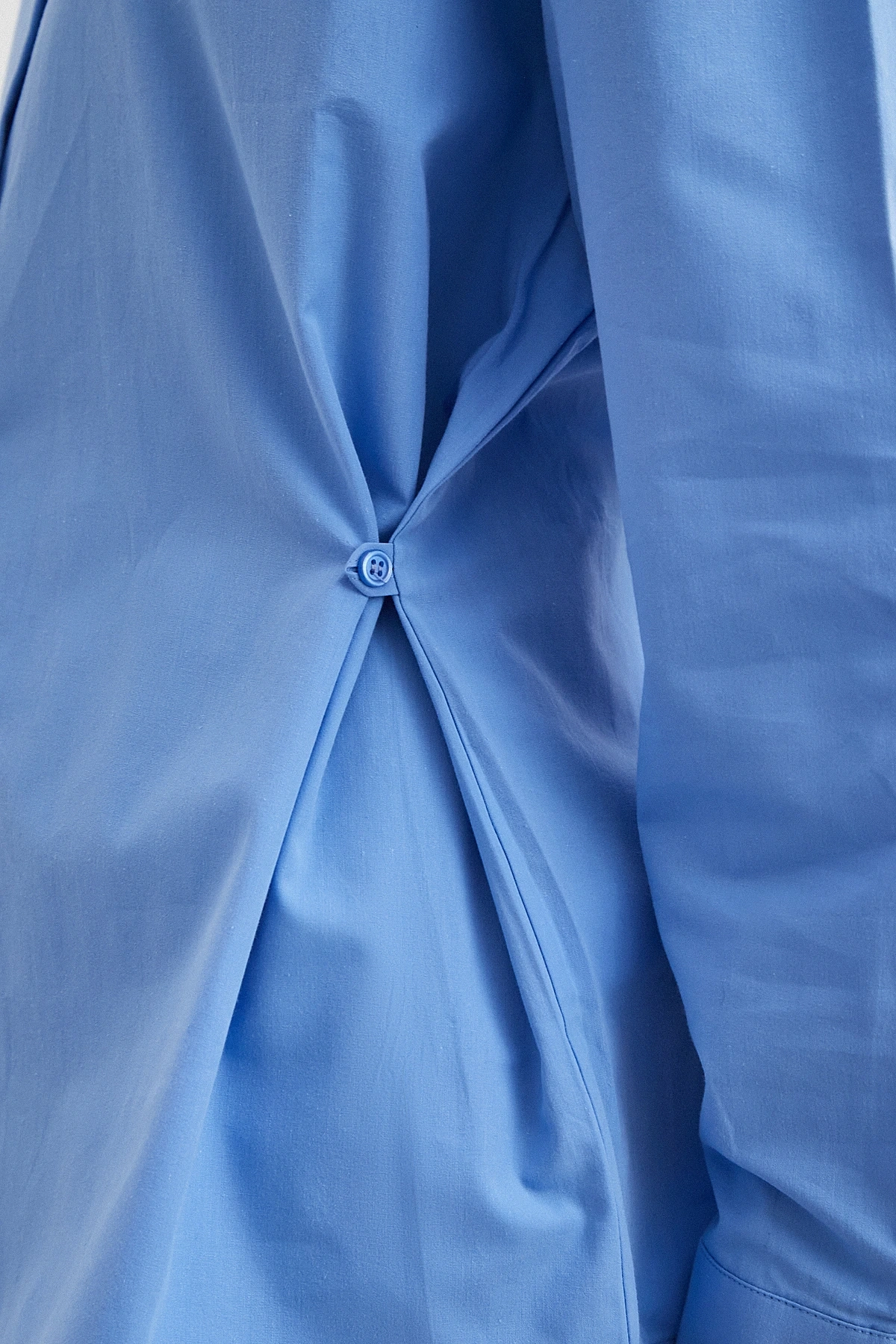 Düğme Detaylı Pamuklu Gömlek Mavi