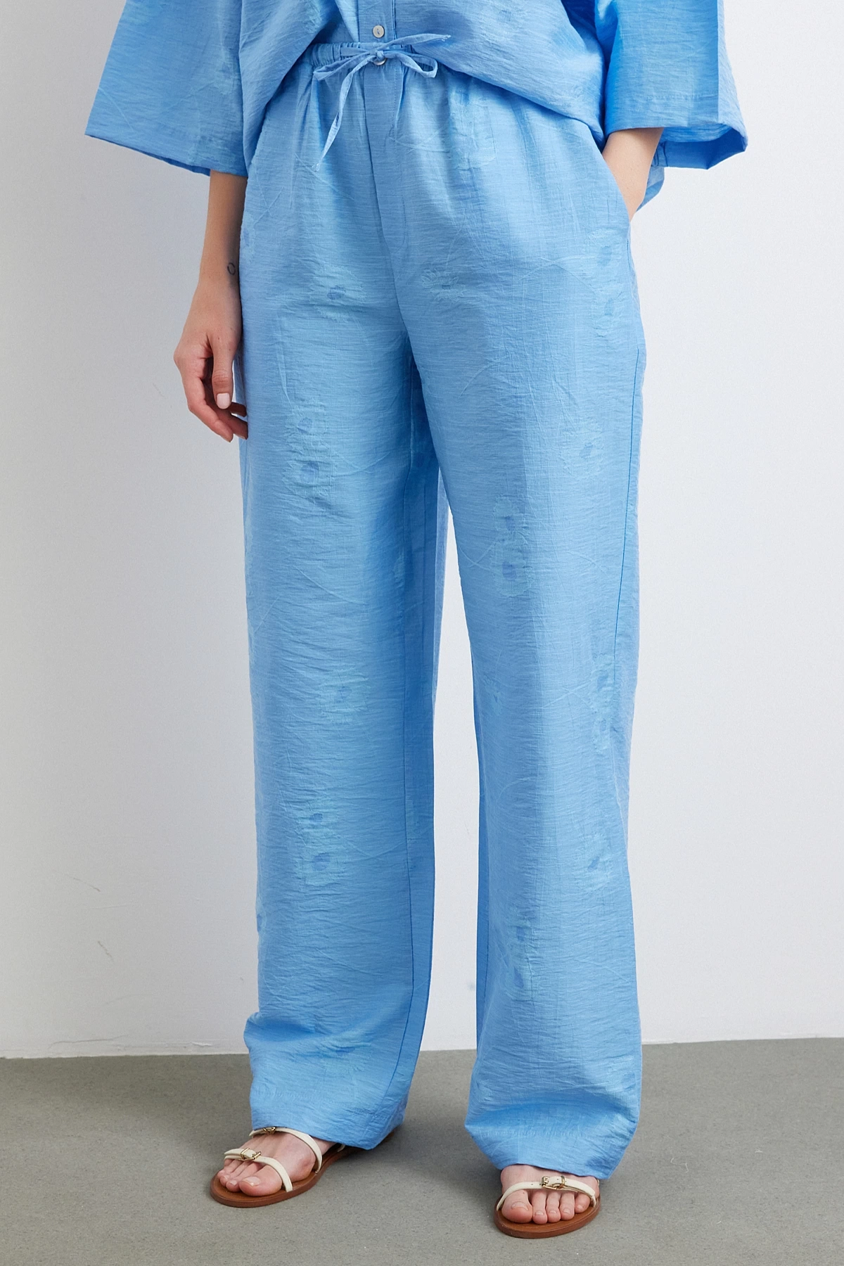 Arka Cepli Salaş Pantolon Mavi