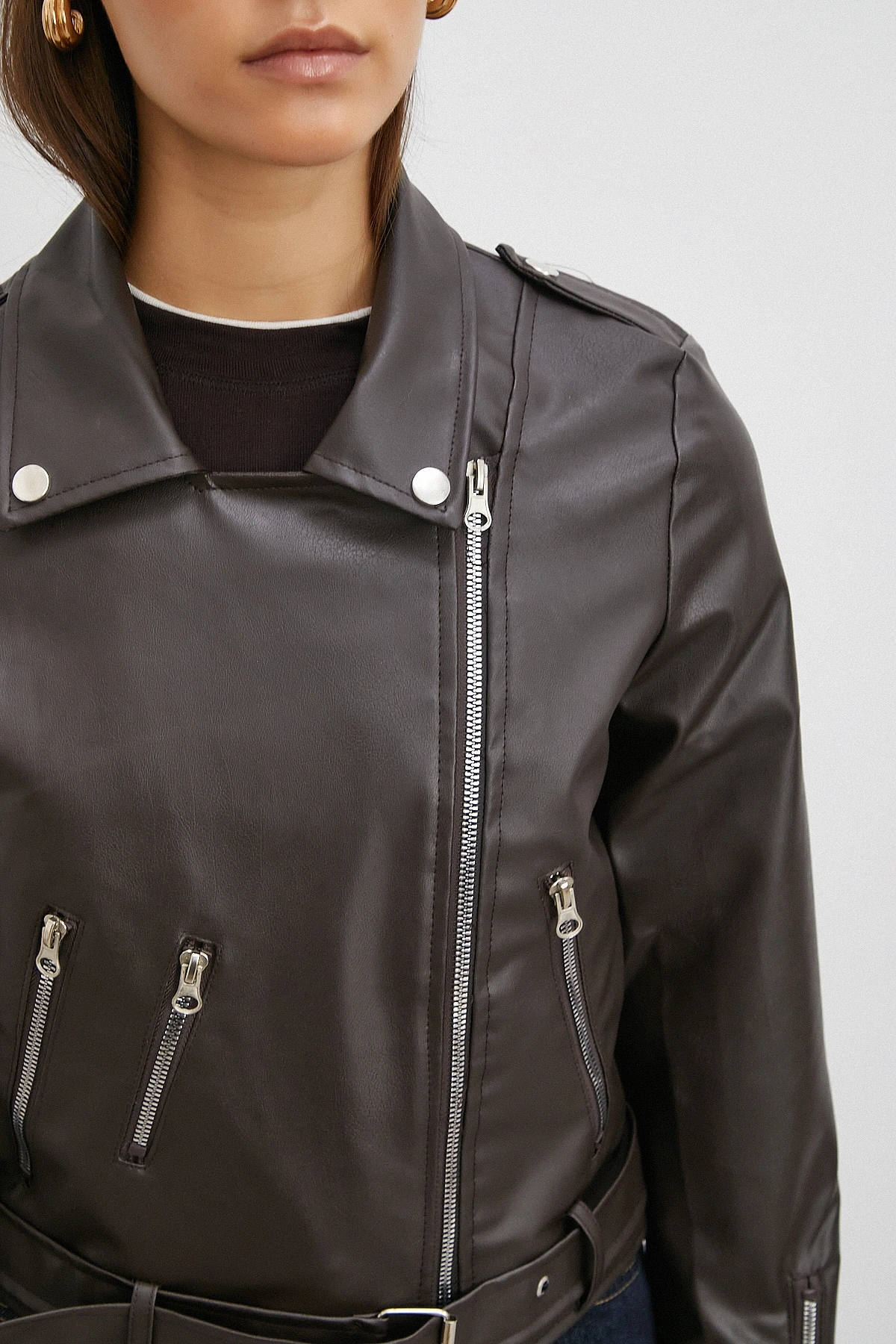 Beli Kemerli Fermuarlı Deri Ceket Kahve