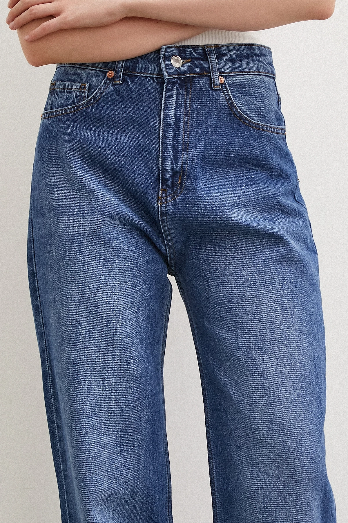 Yüksel Bel Jean Kesik Geniş Paça Mavi