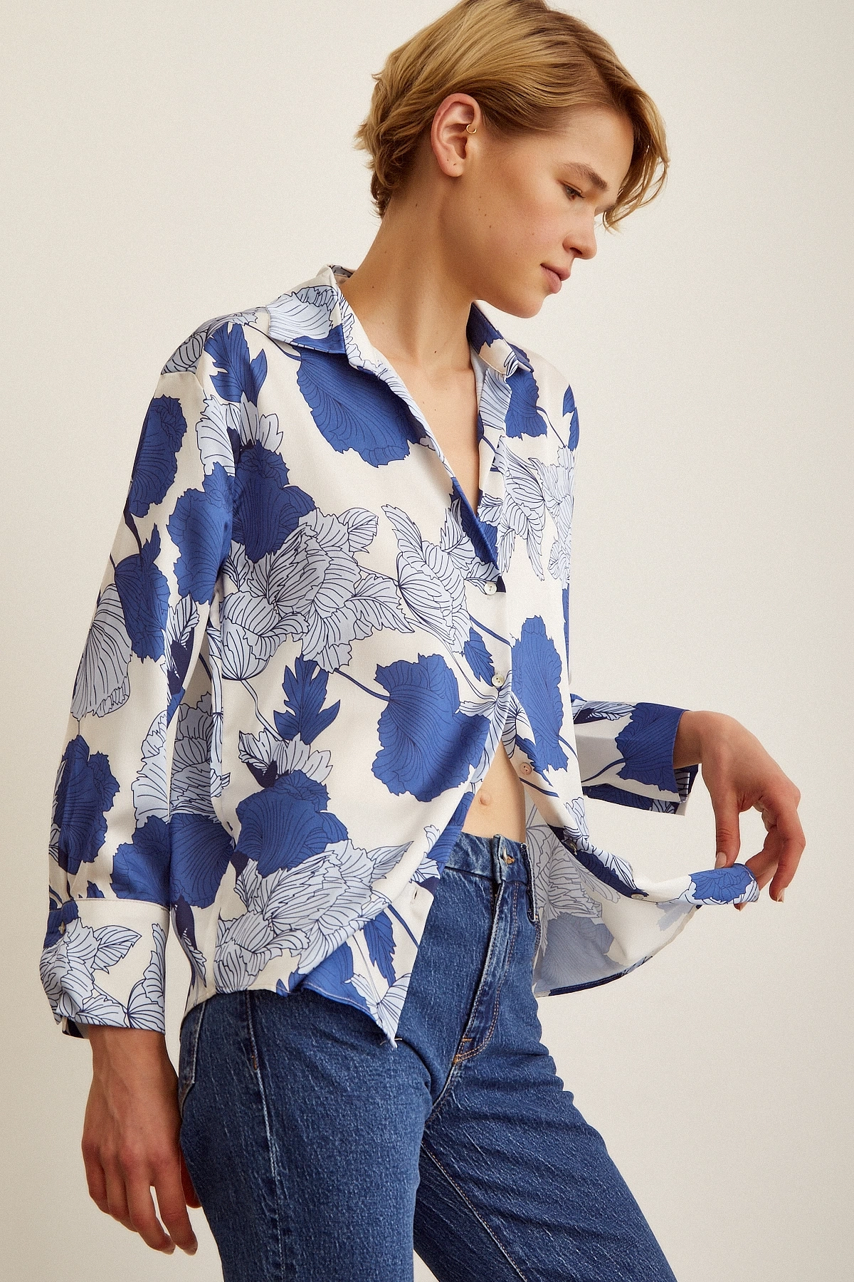 V Yaka Saten Gömlek Mavi