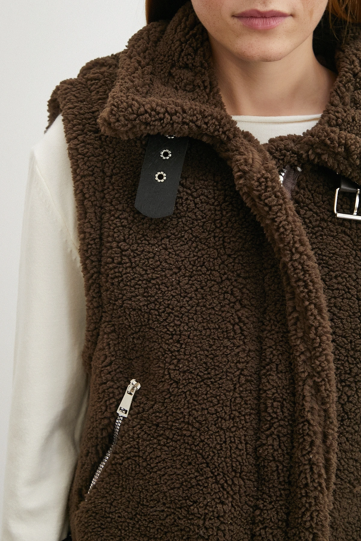 Yaka Detaylı Yumoş Yelek Kahve