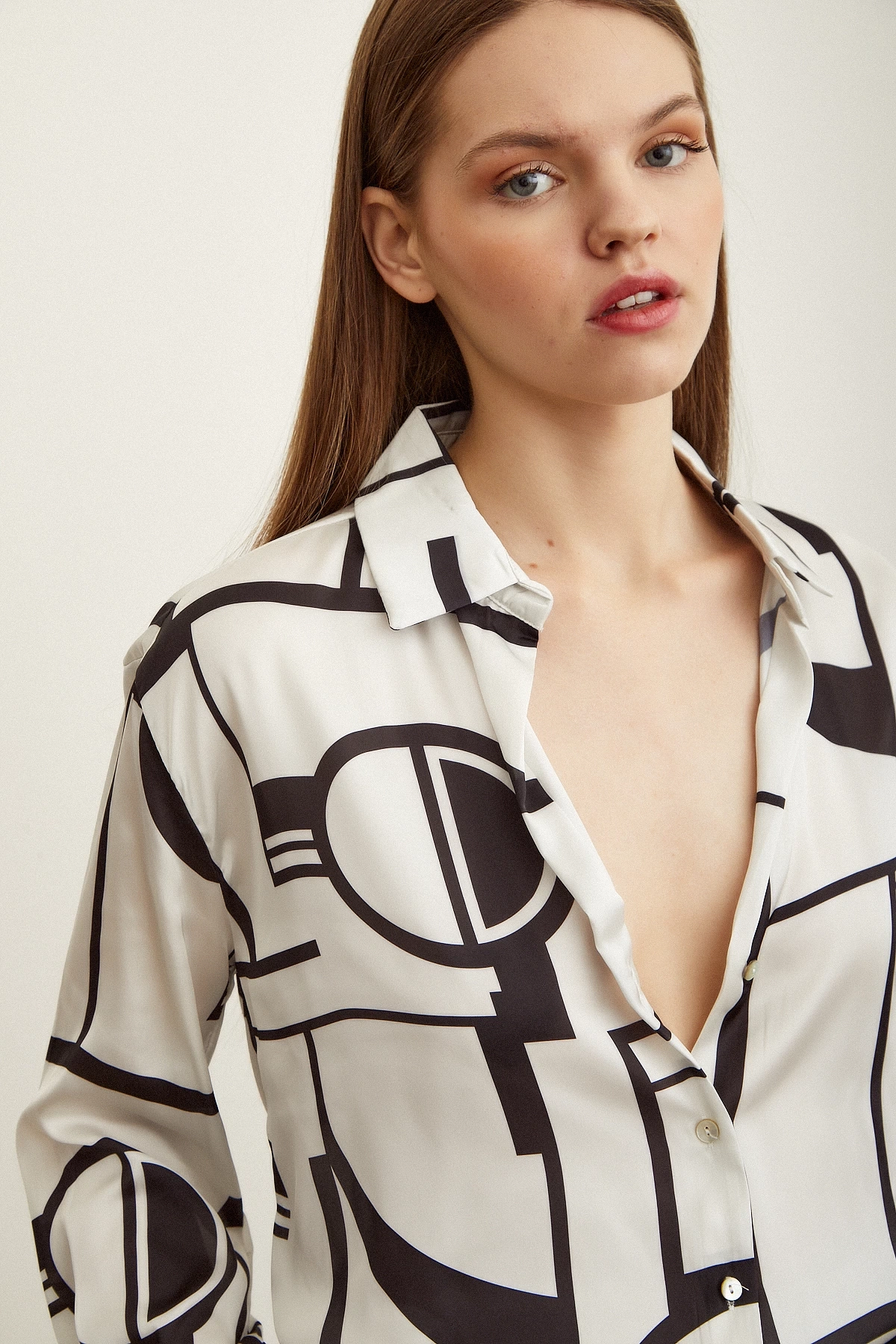 Çizgili Saten Gömlek Kemik