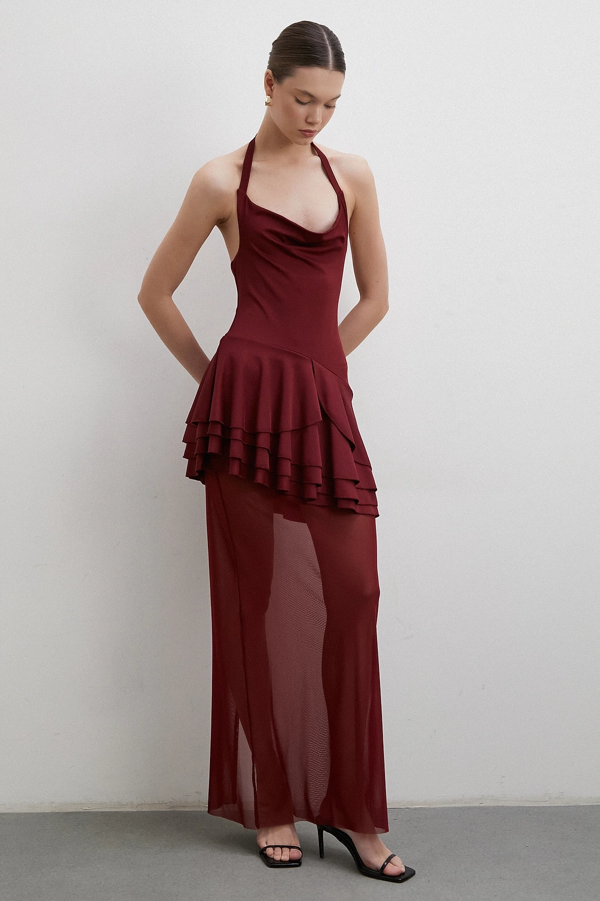 Boyun Askılı Fırfırlı Tül Elbise Bordo