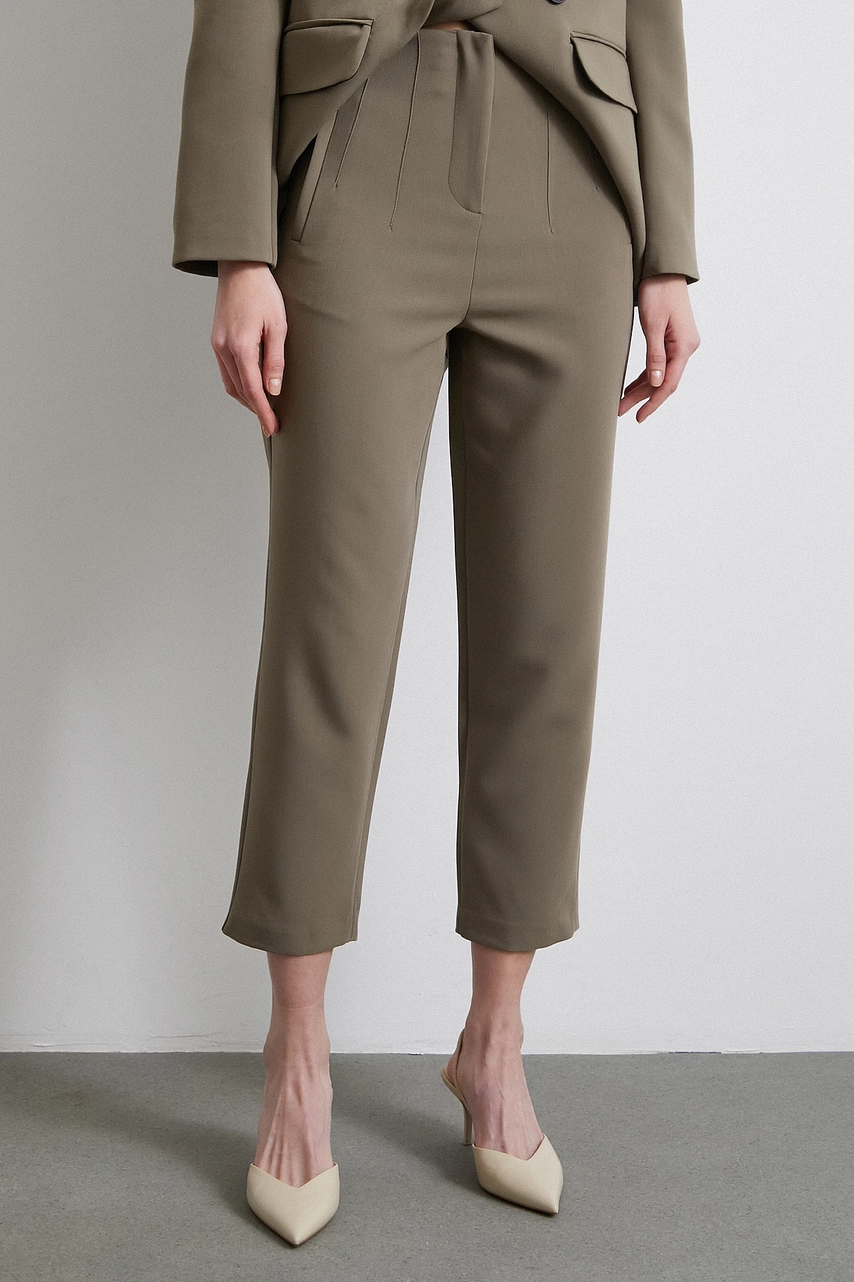 Önü Pensli Skinny Kumaş Pantolon Haki