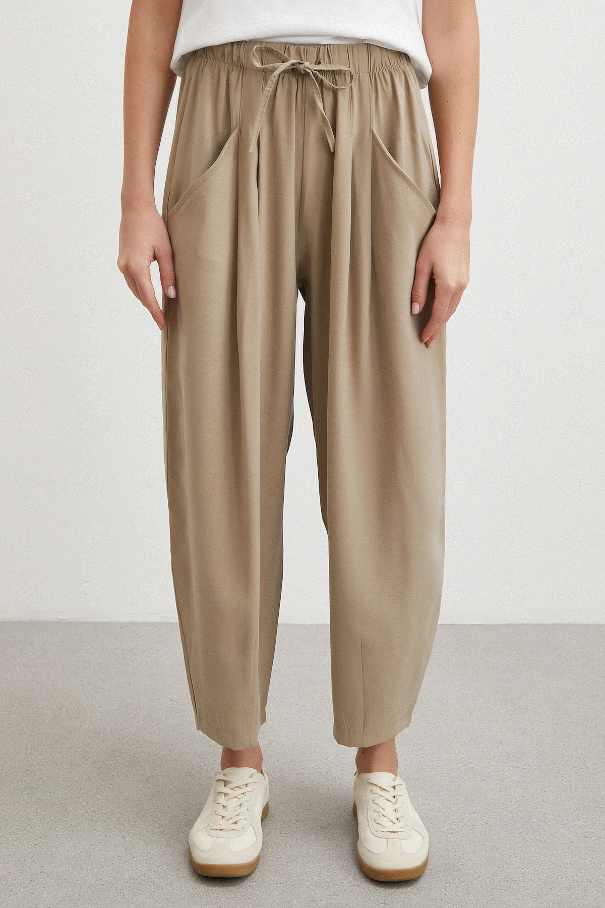 Bağcıklı Beli Lastikli Pileli Pantolon Taş