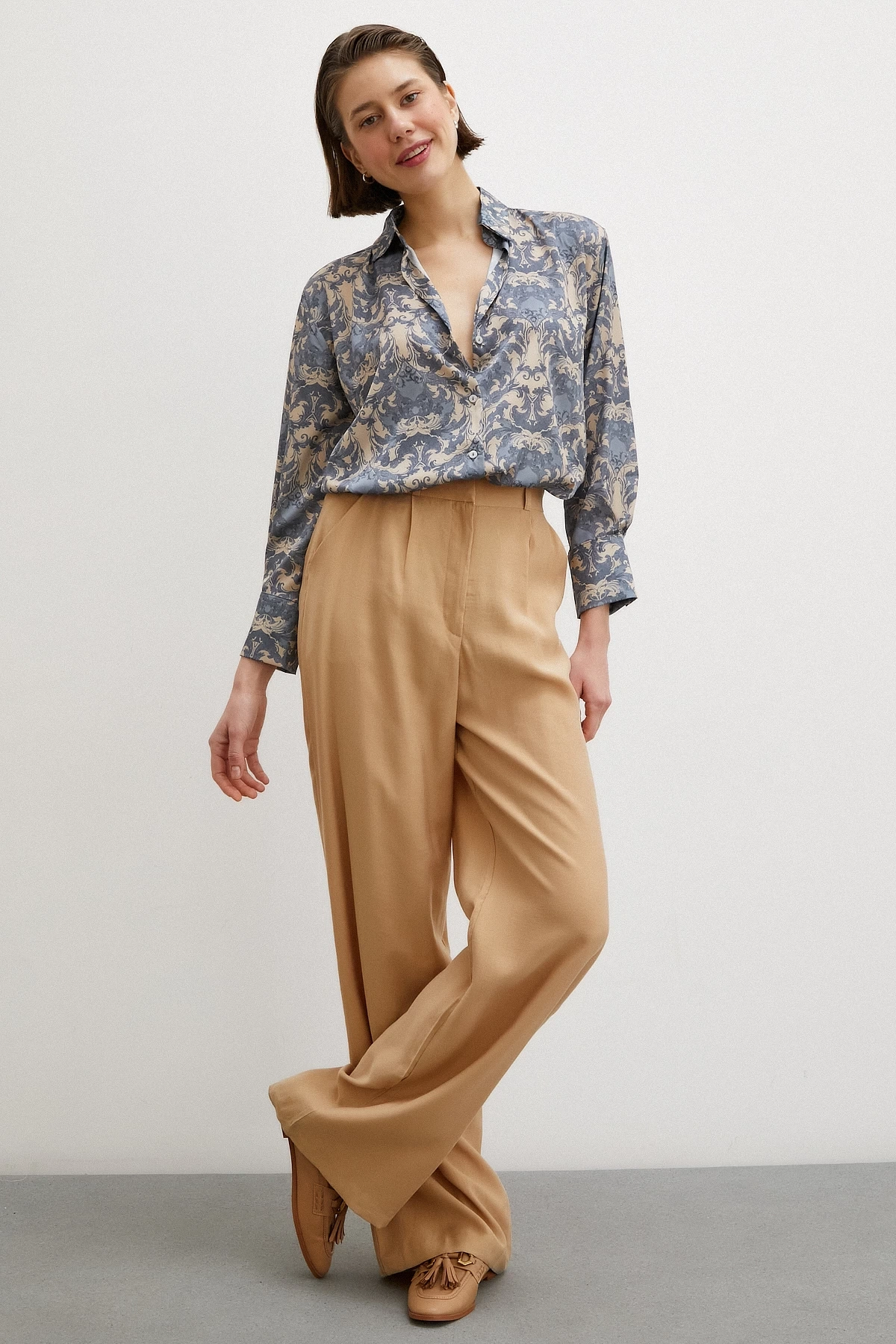 Şal Desenli V Yaka Gömlek Turkuaz